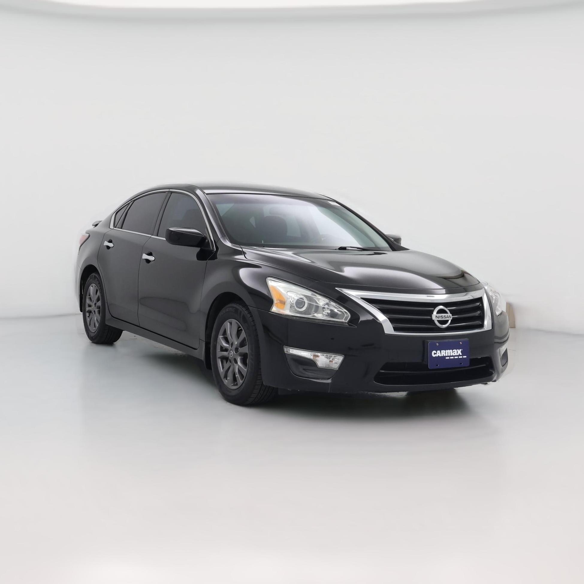 Thumbnail: 2015 Nissan Altima - 1