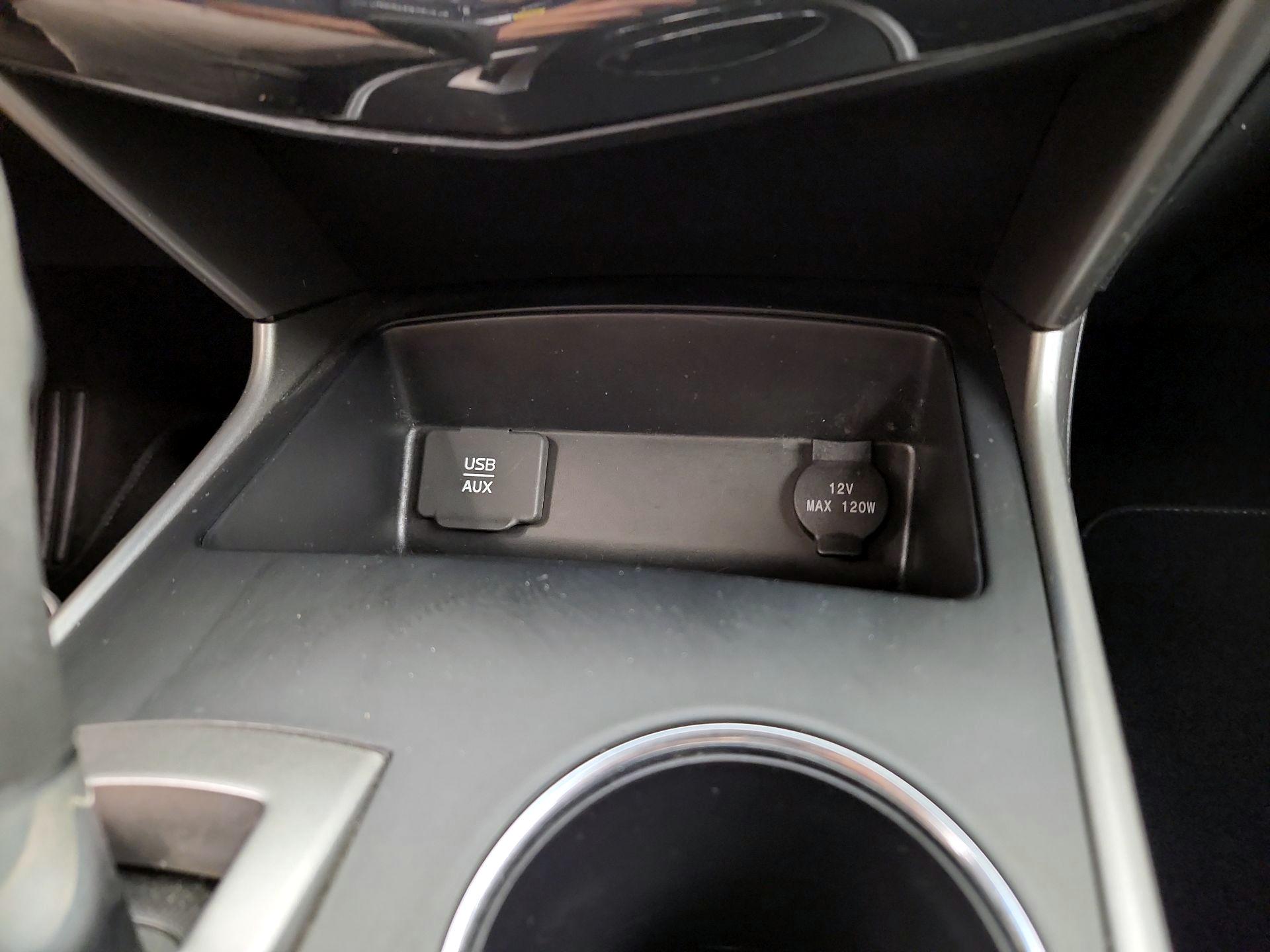 Thumbnail: 2015 Nissan Altima - 18