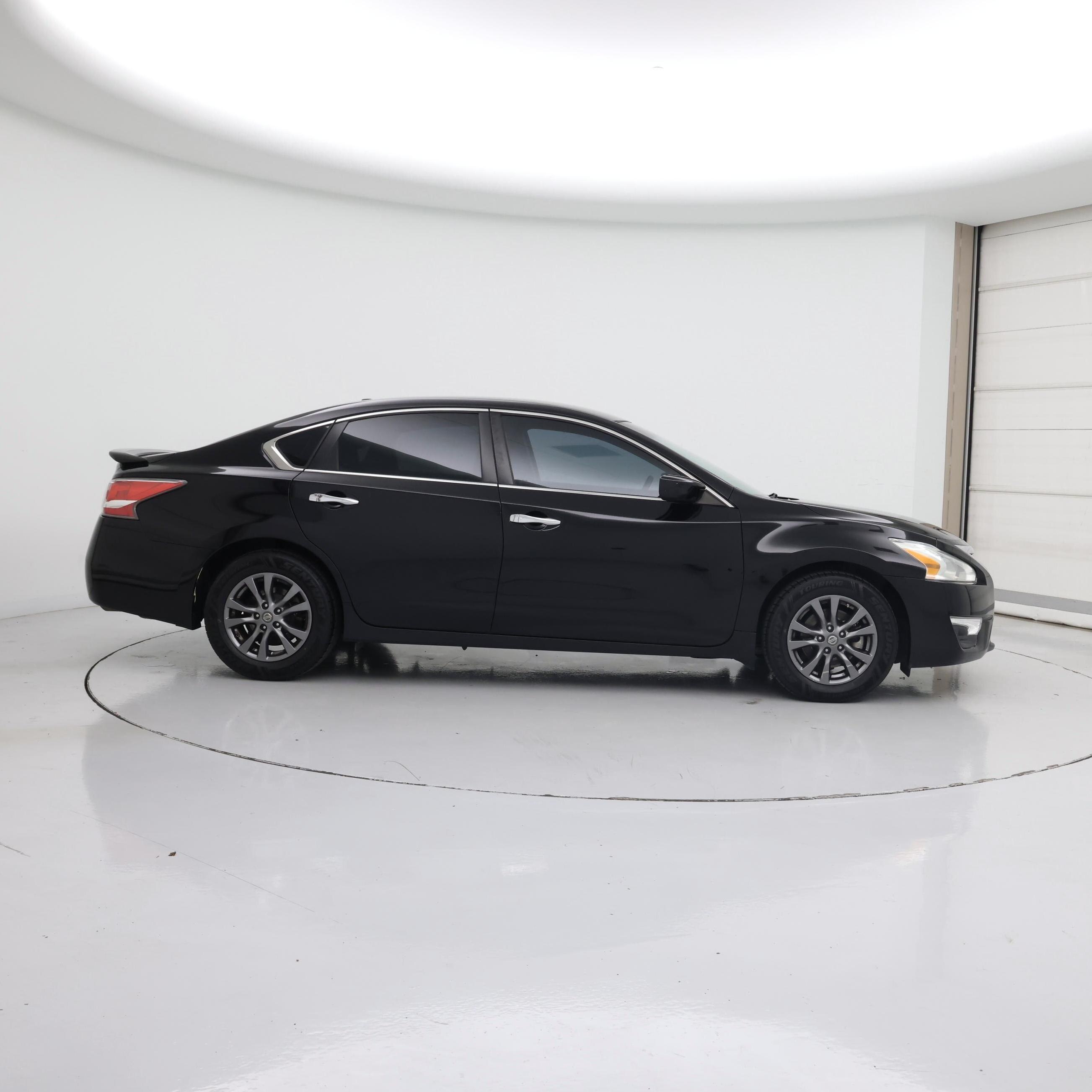 Thumbnail: 2015 Nissan Altima - 7