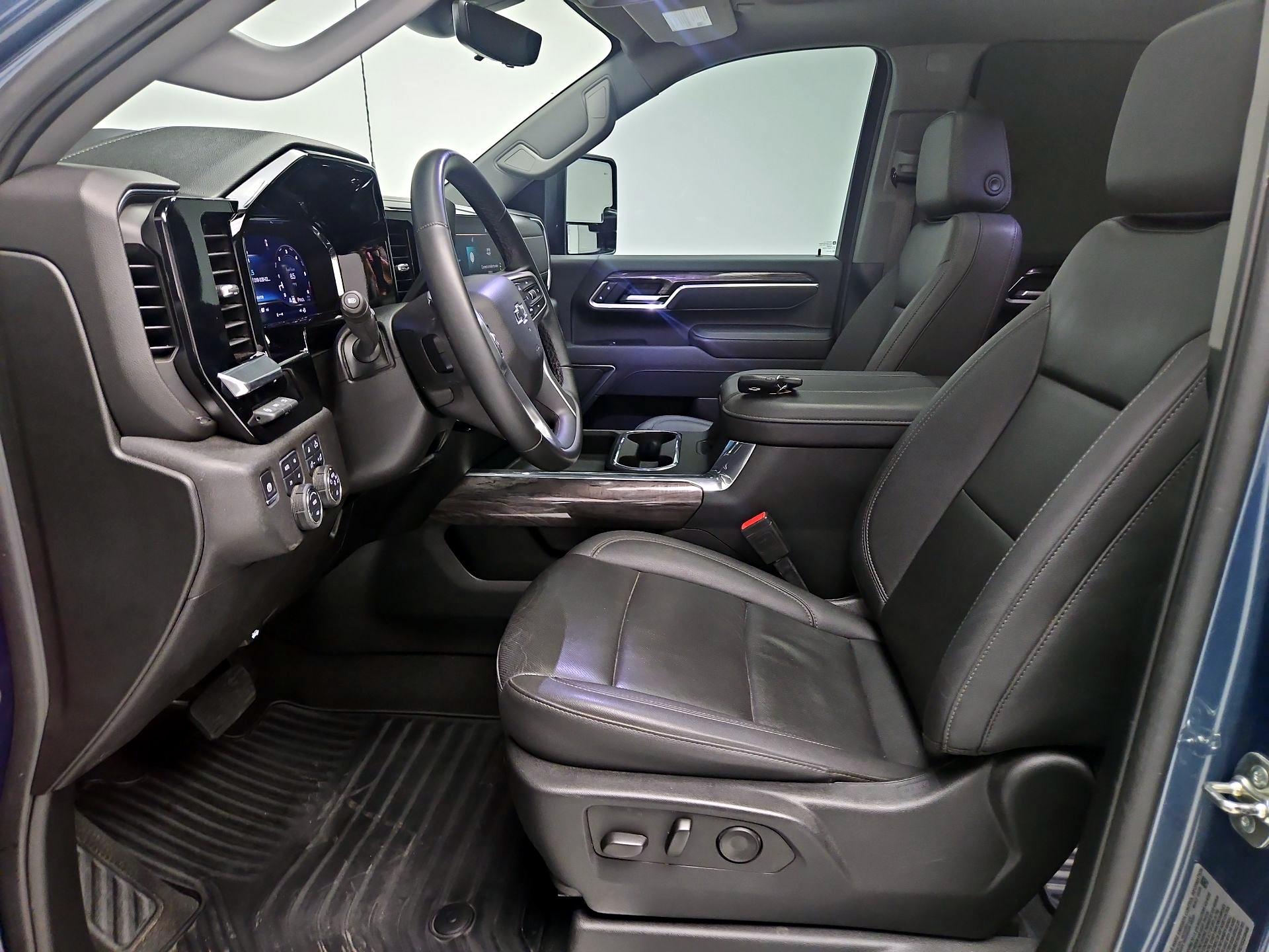 Thumbnail: 2025 Chevrolet Silverado 2500 - 11
