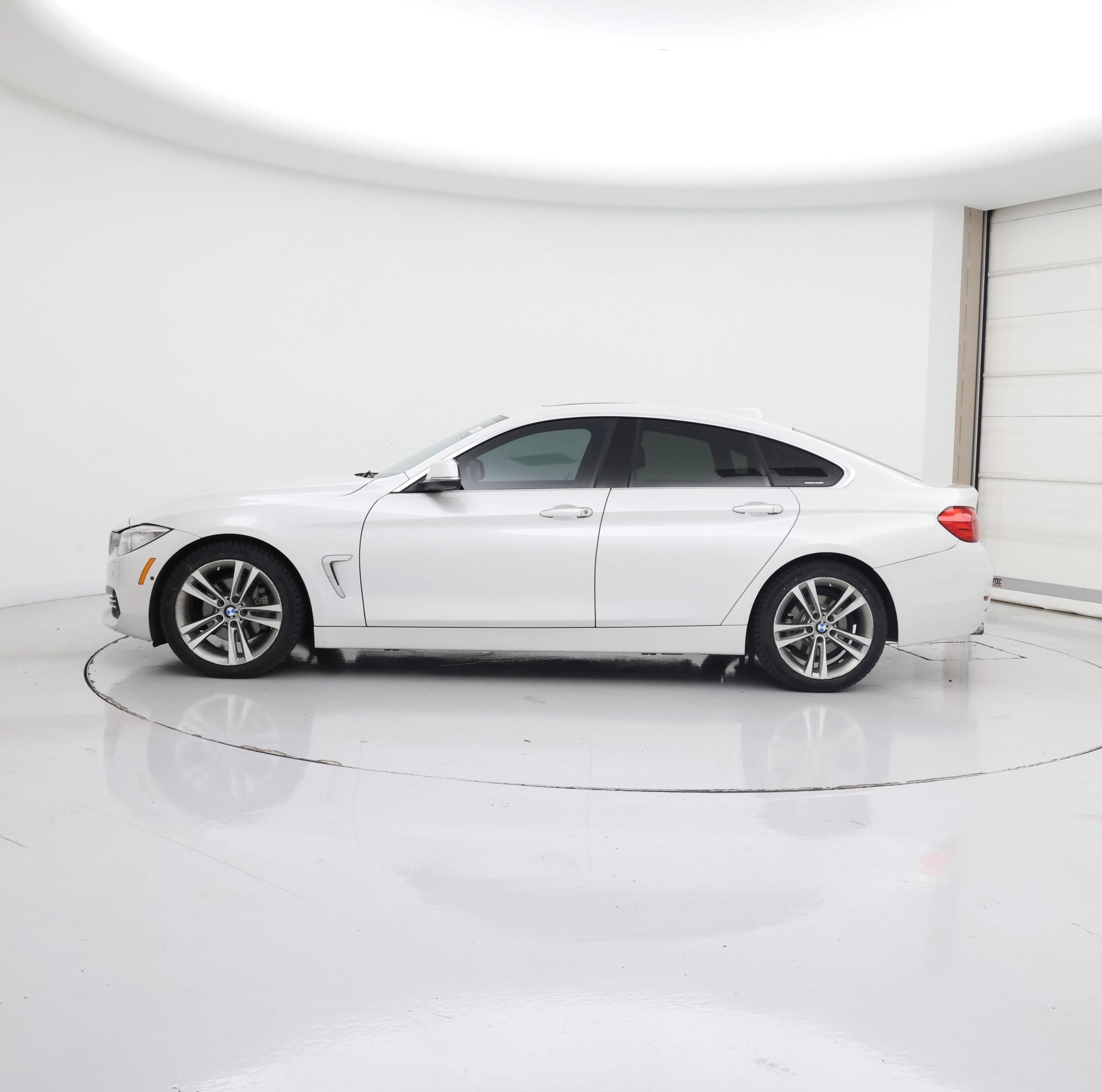 Thumbnail: 2017 BMW 4 Series - 3