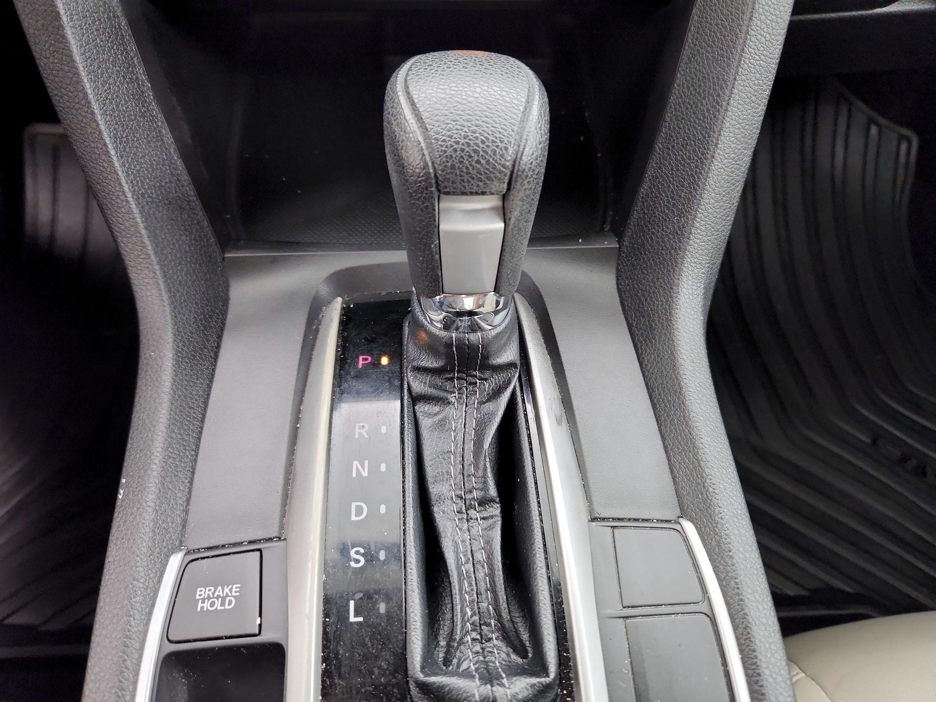 Thumbnail: 2018 Honda Civic - 17