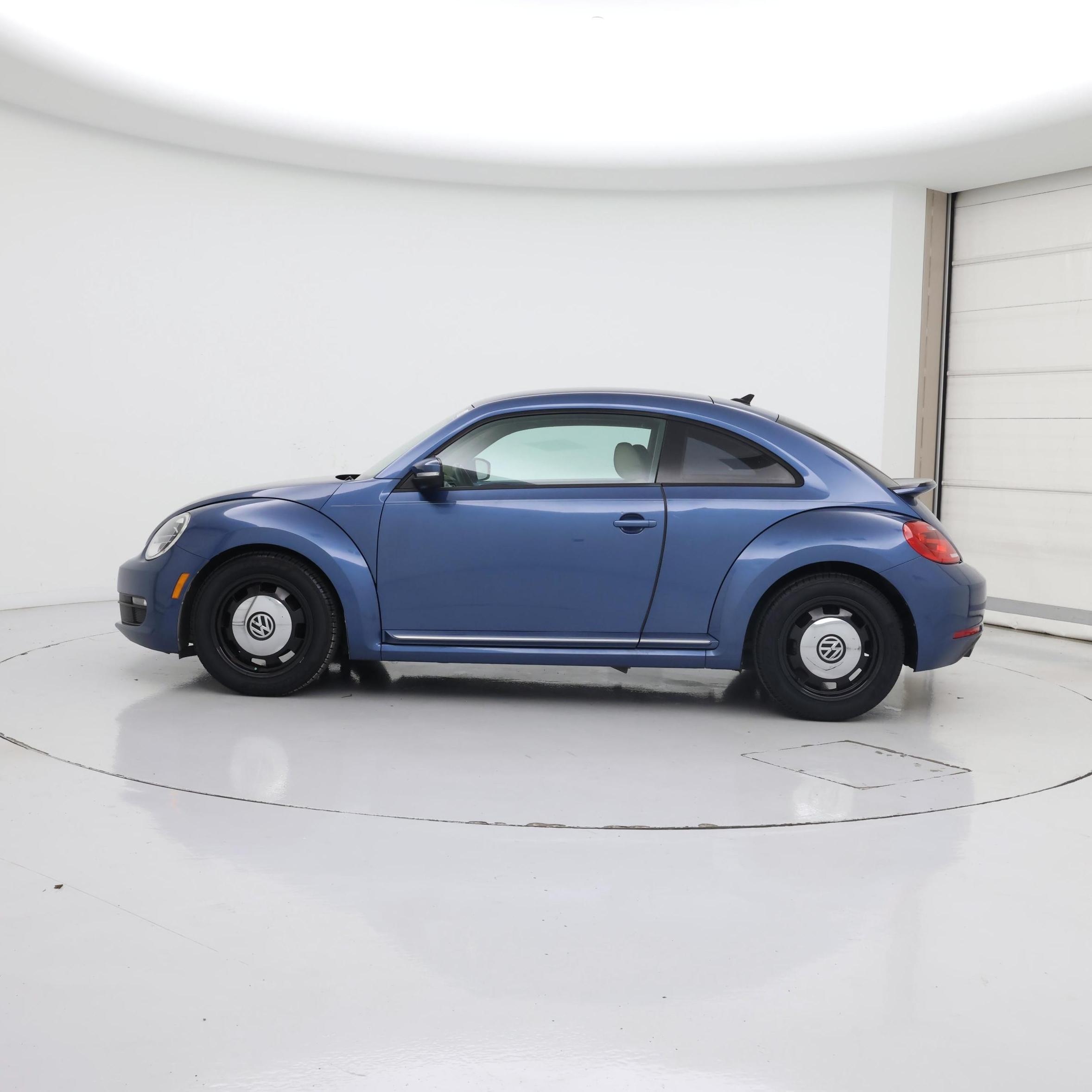 Thumbnail: 2016 Volkswagen Beetle - 3