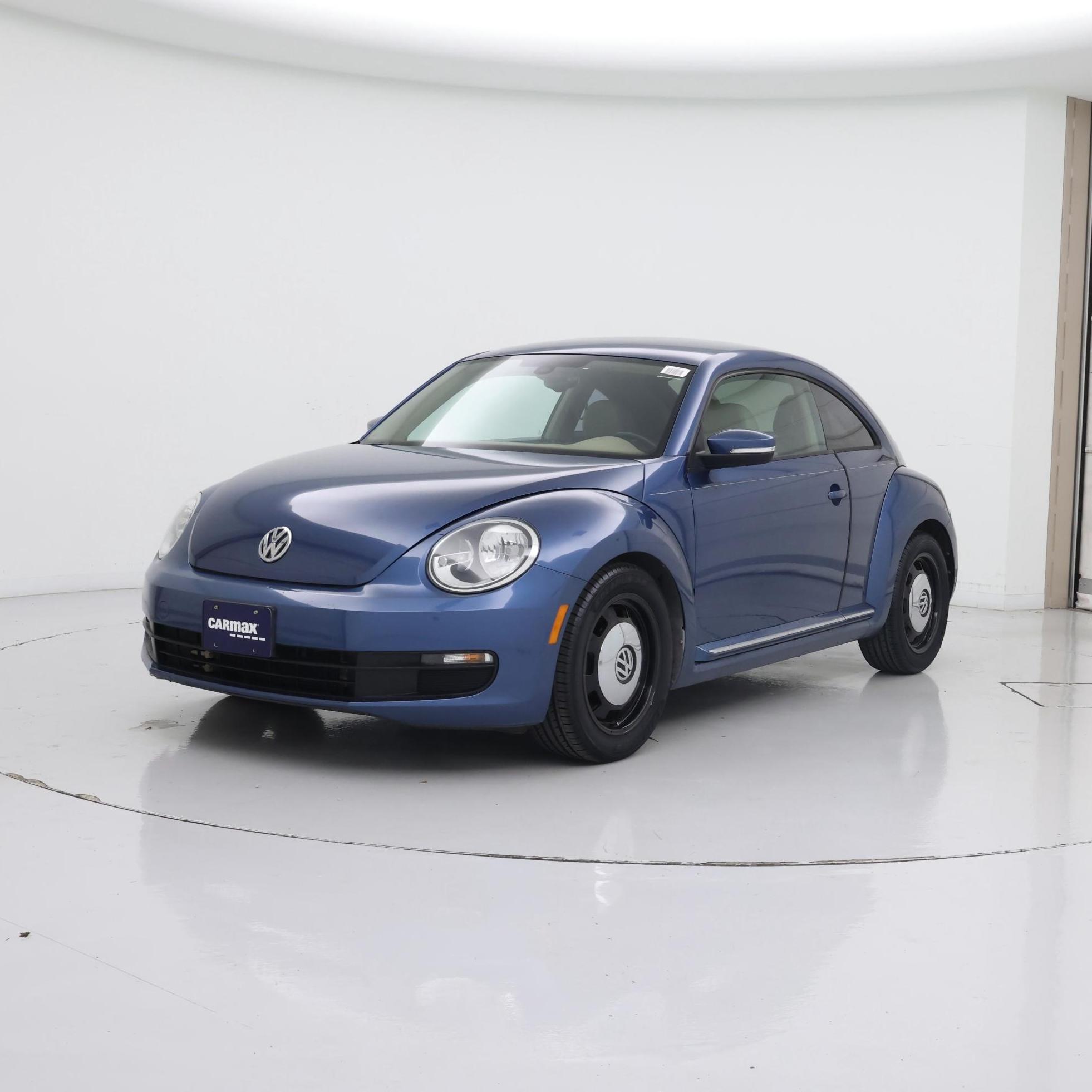 Thumbnail: 2016 Volkswagen Beetle - 4