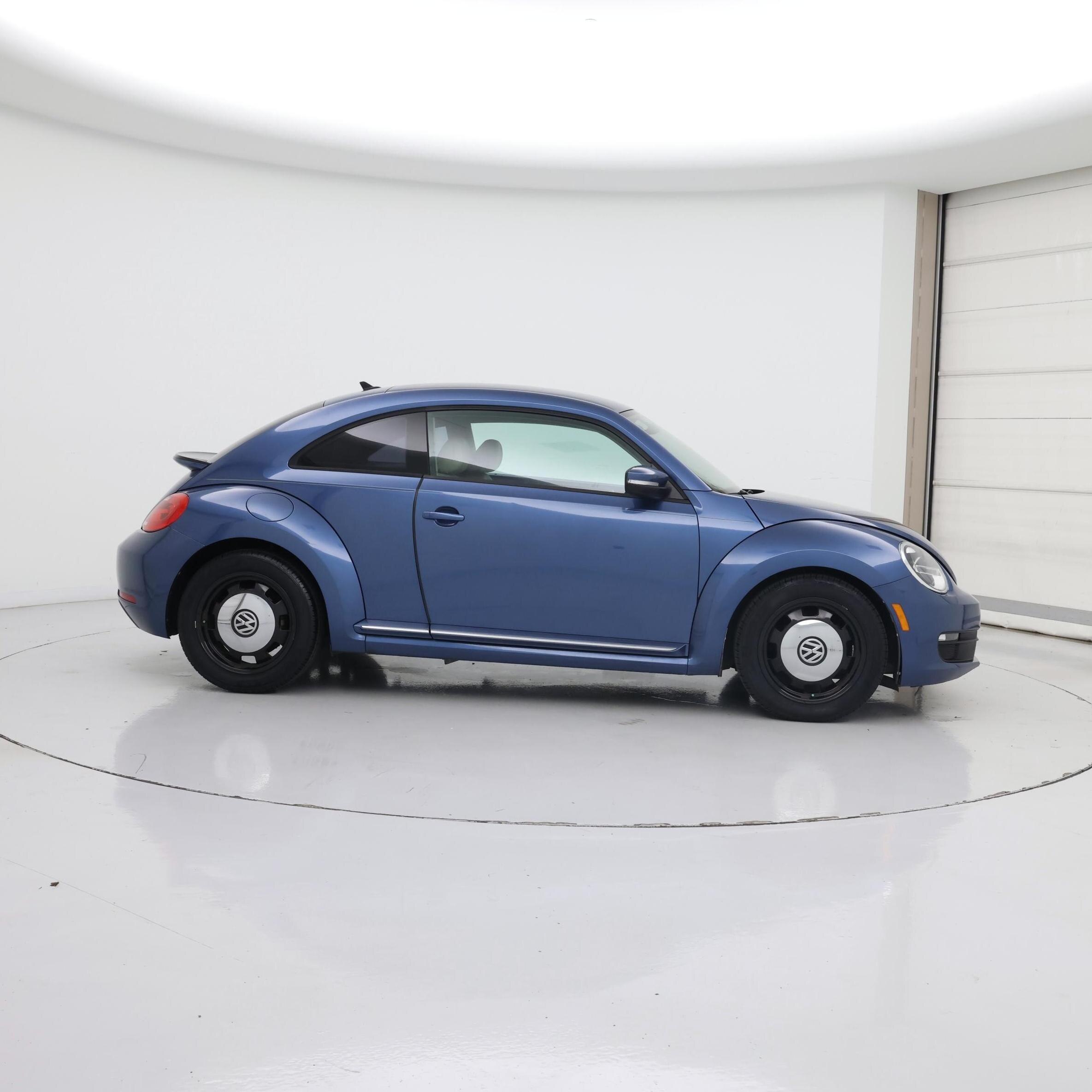 Thumbnail: 2016 Volkswagen Beetle - 7