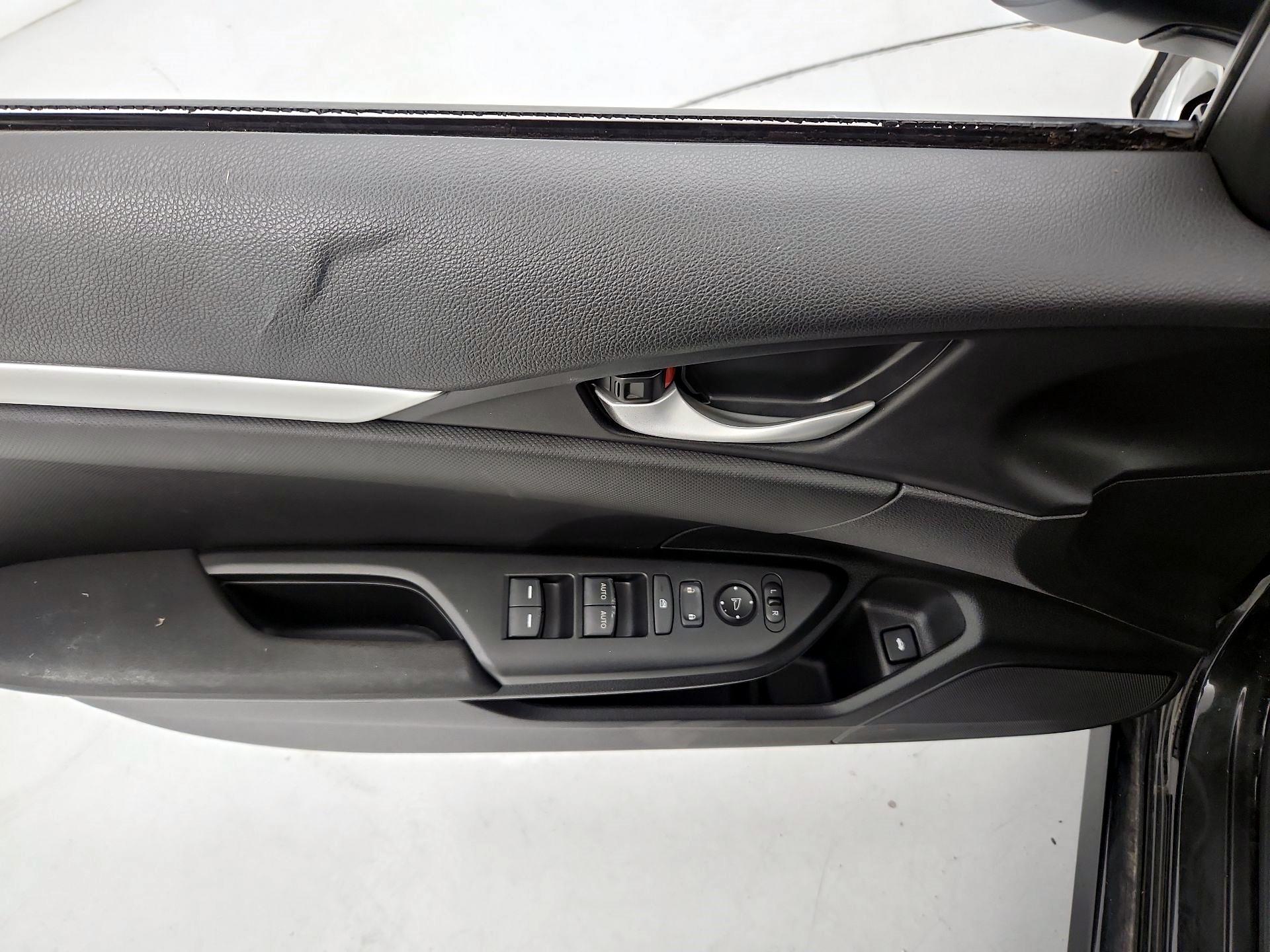 Thumbnail: 2017 Honda Civic - 12