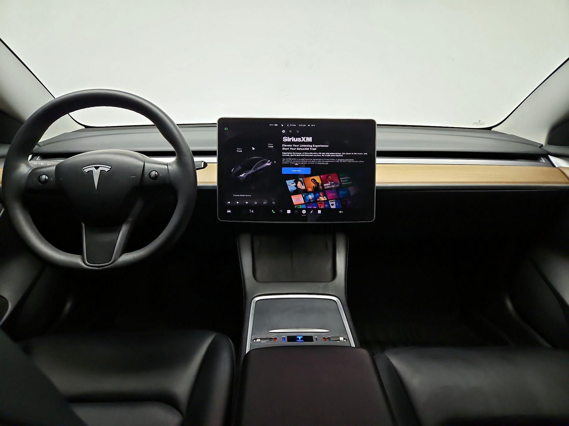 Thumbnail: 2023 Tesla Model 3 - 9