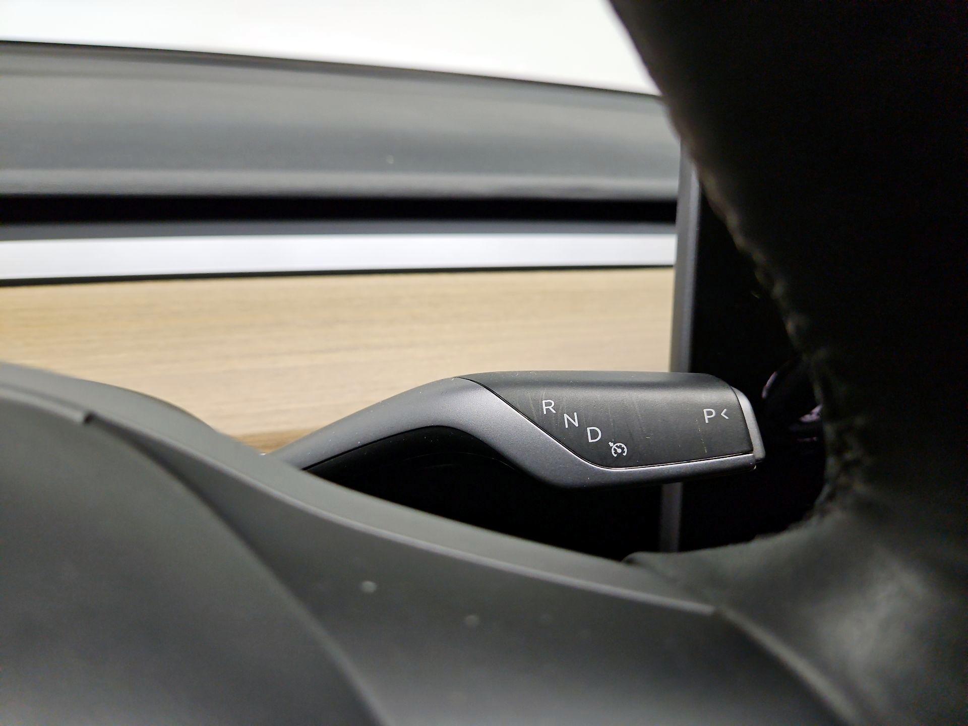 Thumbnail: 2023 Tesla Model 3 - 17