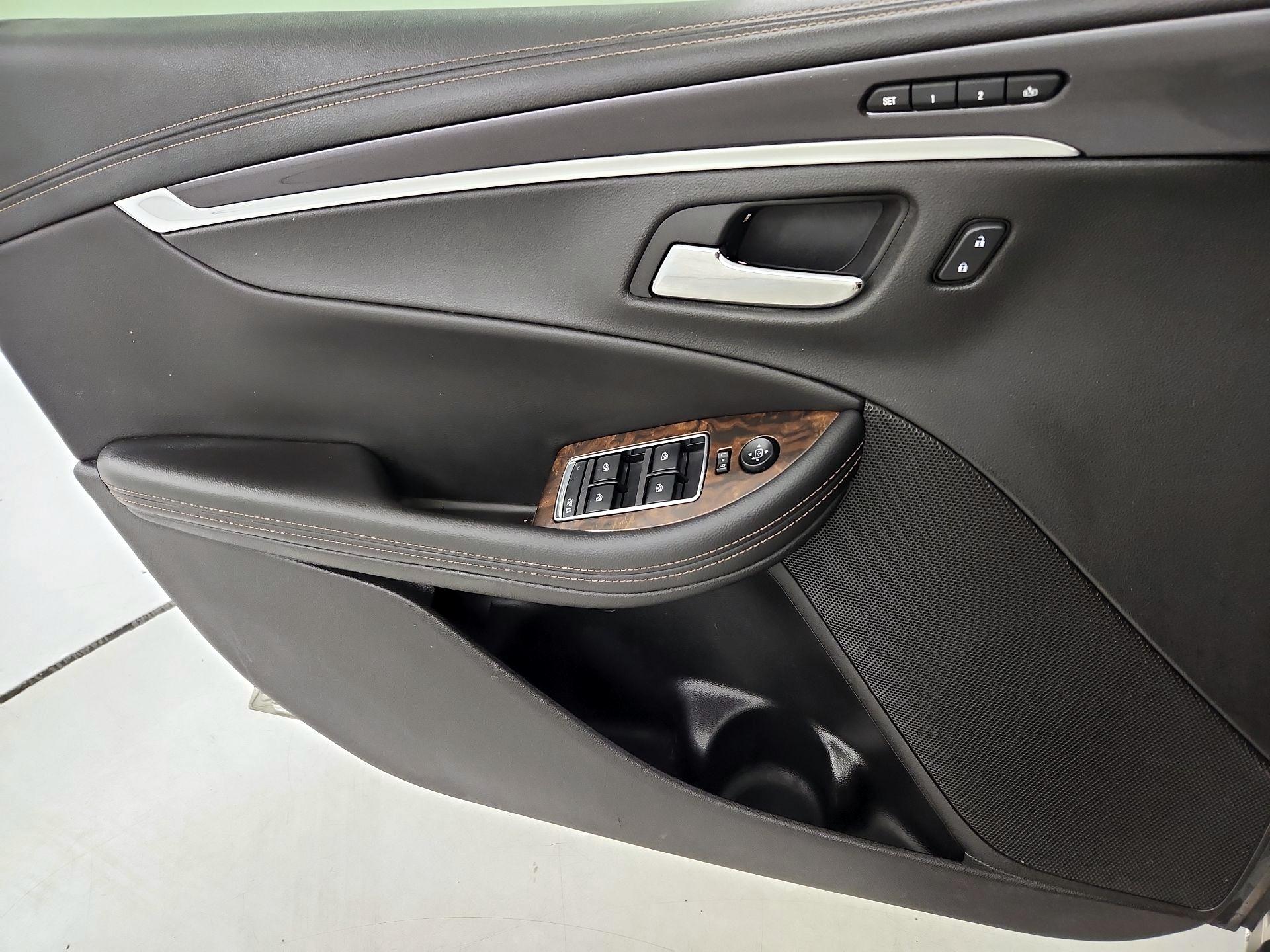 Thumbnail: 2015 Chevrolet Impala - 12