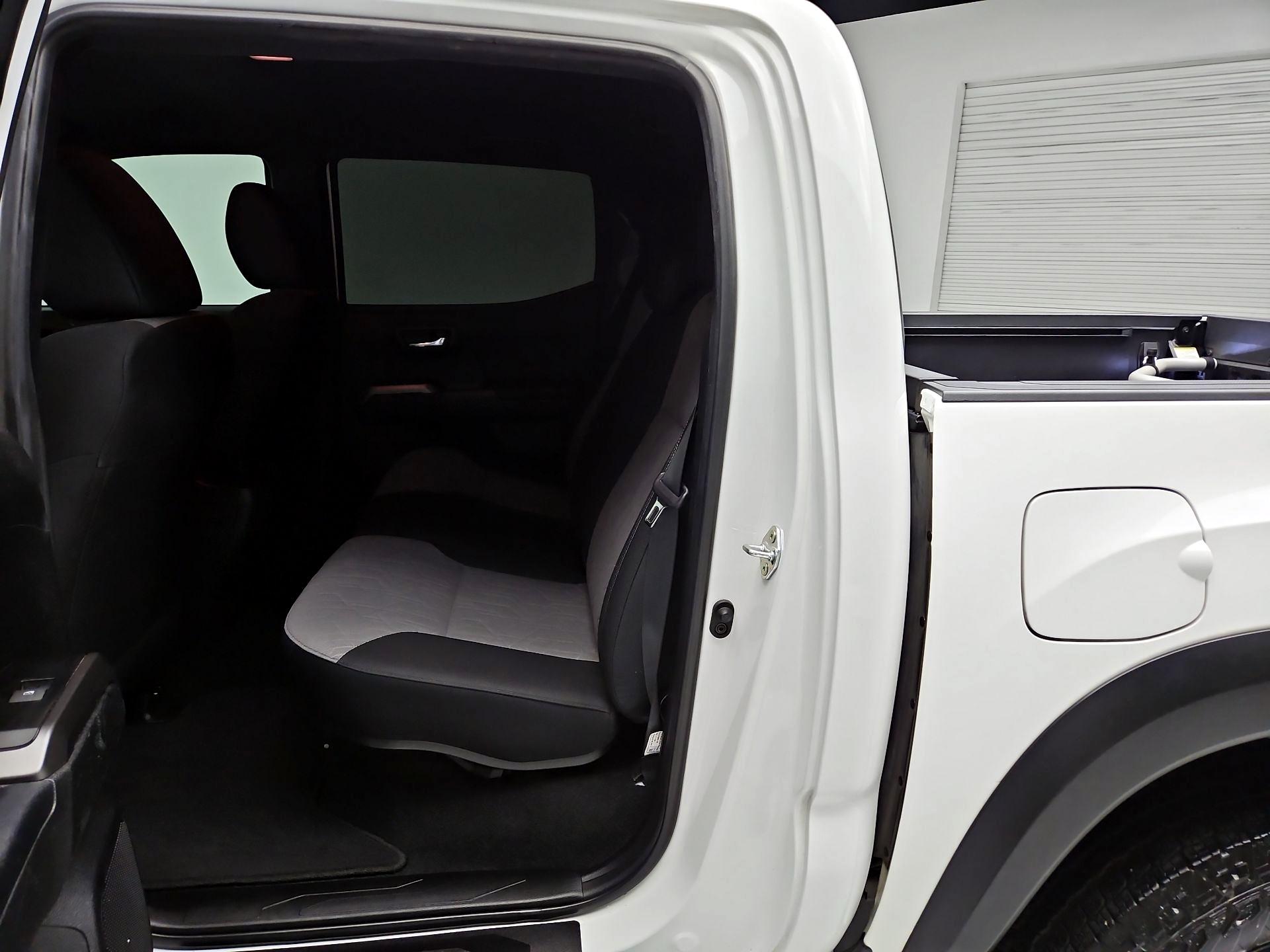 Thumbnail: 2023 Toyota Tacoma - 19
