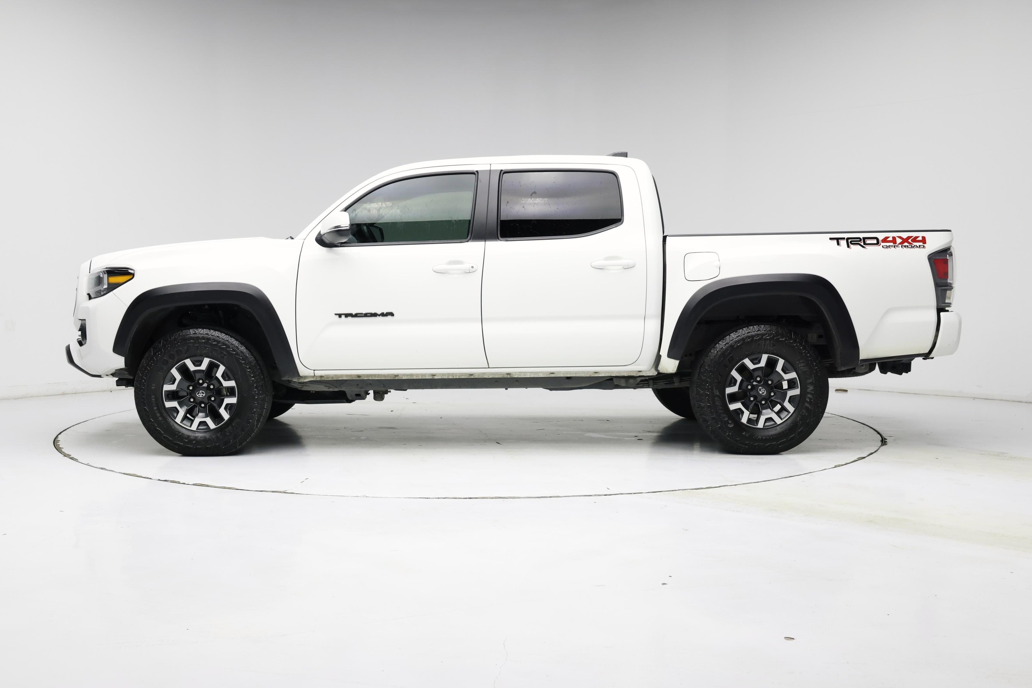 Thumbnail: 2023 Toyota Tacoma - 3
