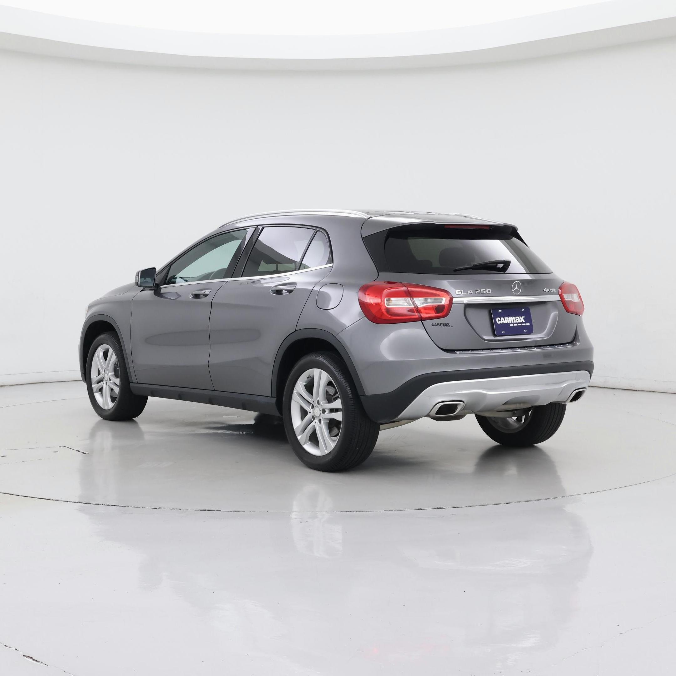 Thumbnail: 2017 Mercedes-Benz GLA - 2