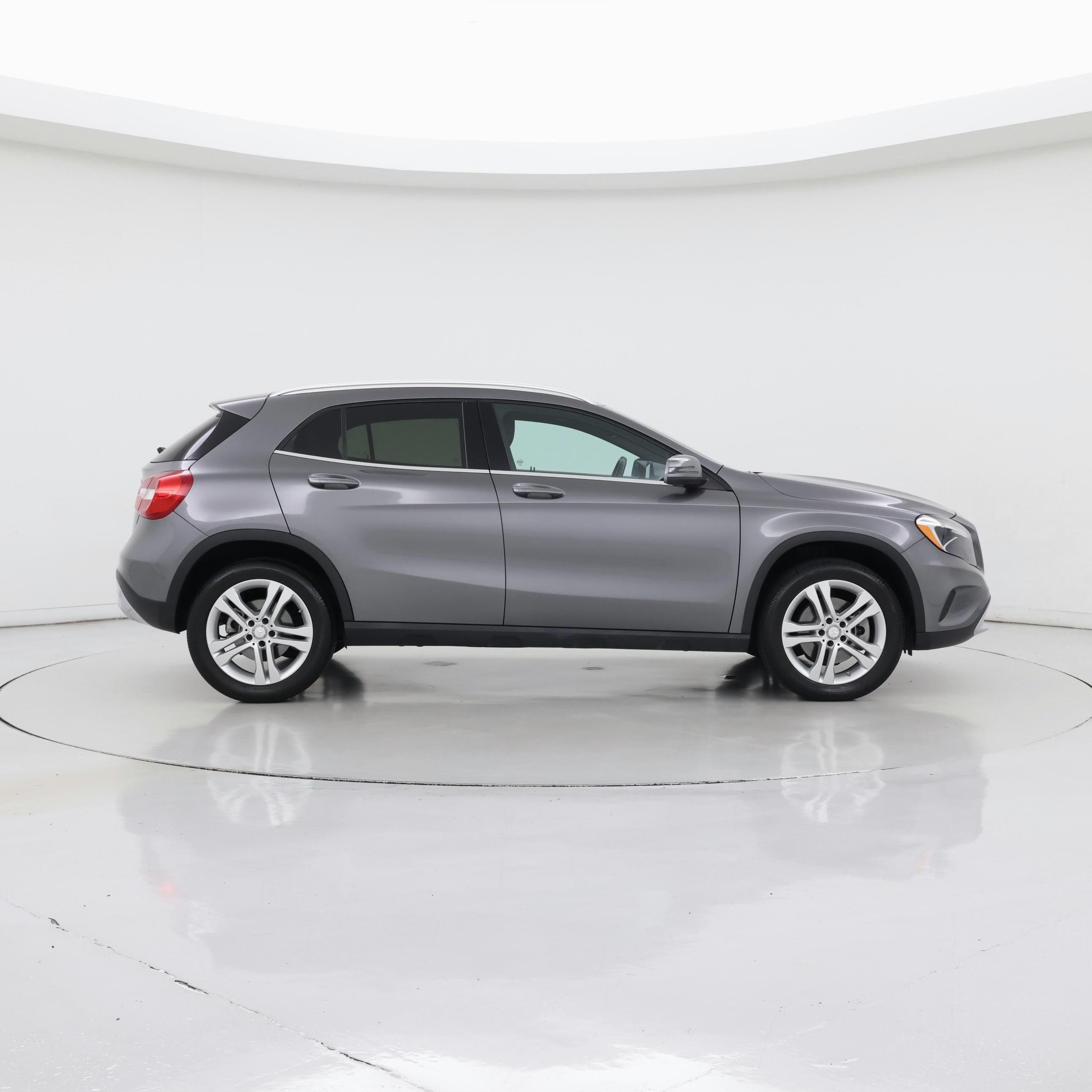 Thumbnail: 2017 Mercedes-Benz GLA - 7