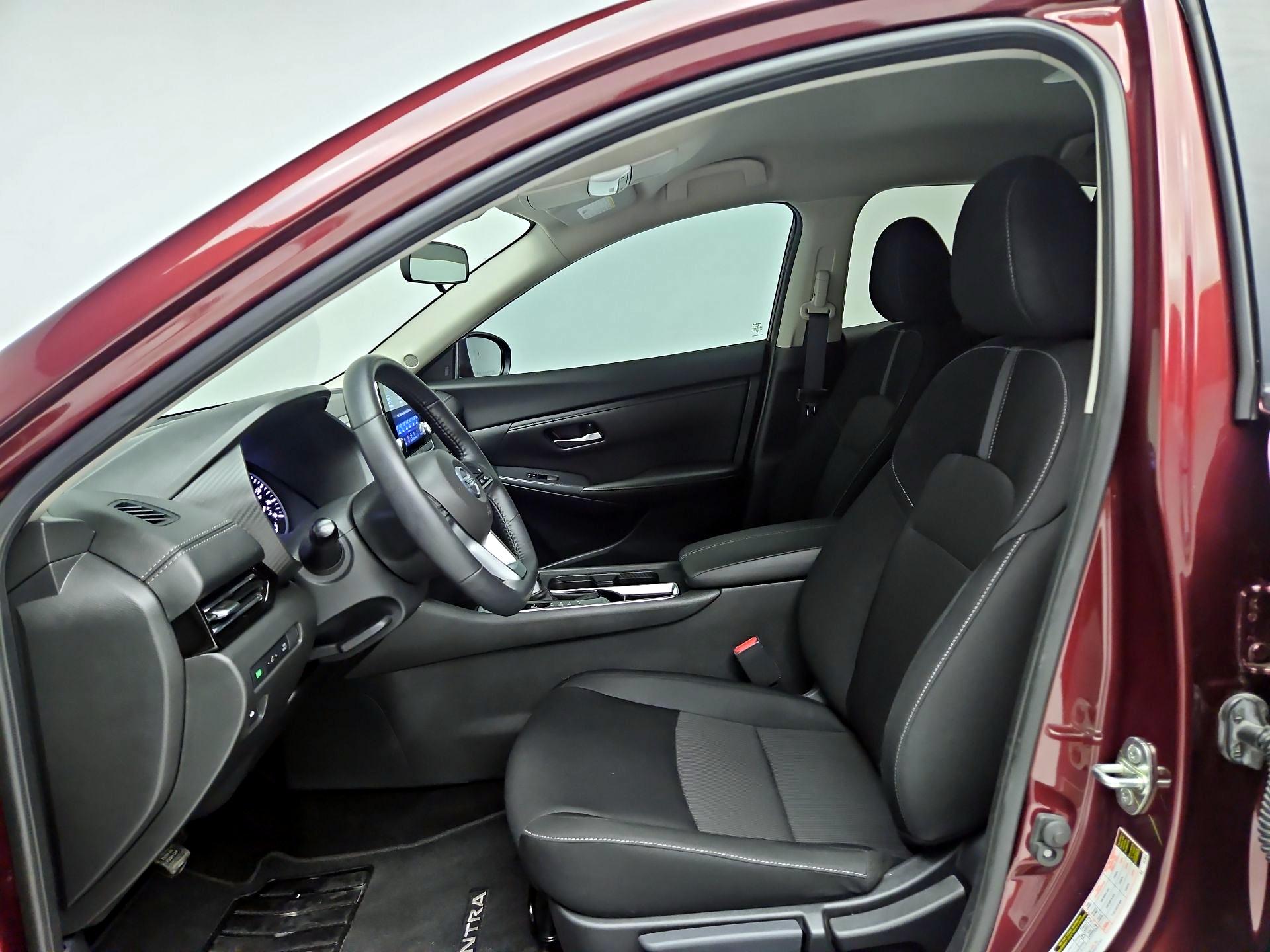 Thumbnail: 2022 Nissan Sentra - 11