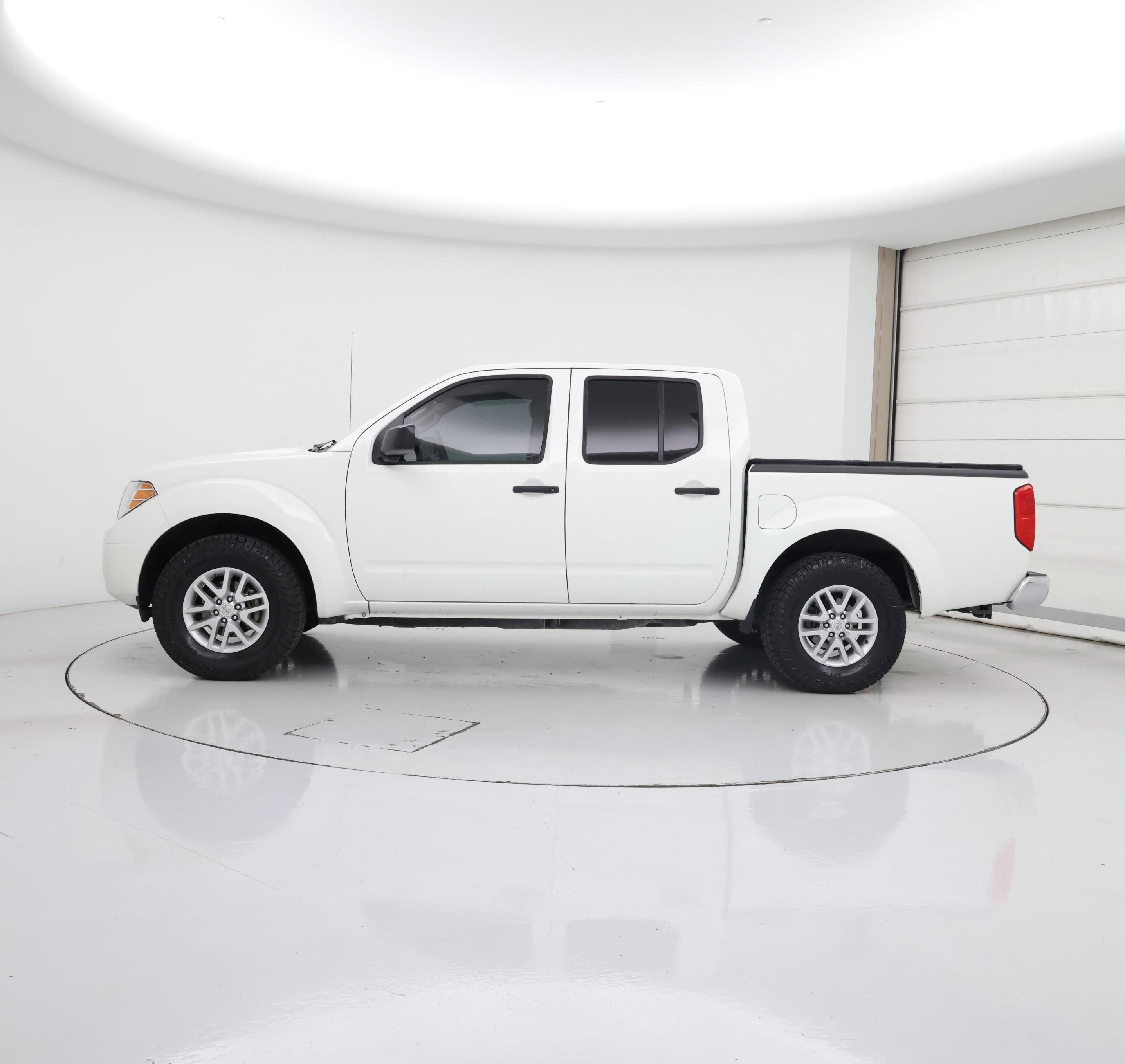 Thumbnail: 2015 Nissan Frontier - 3