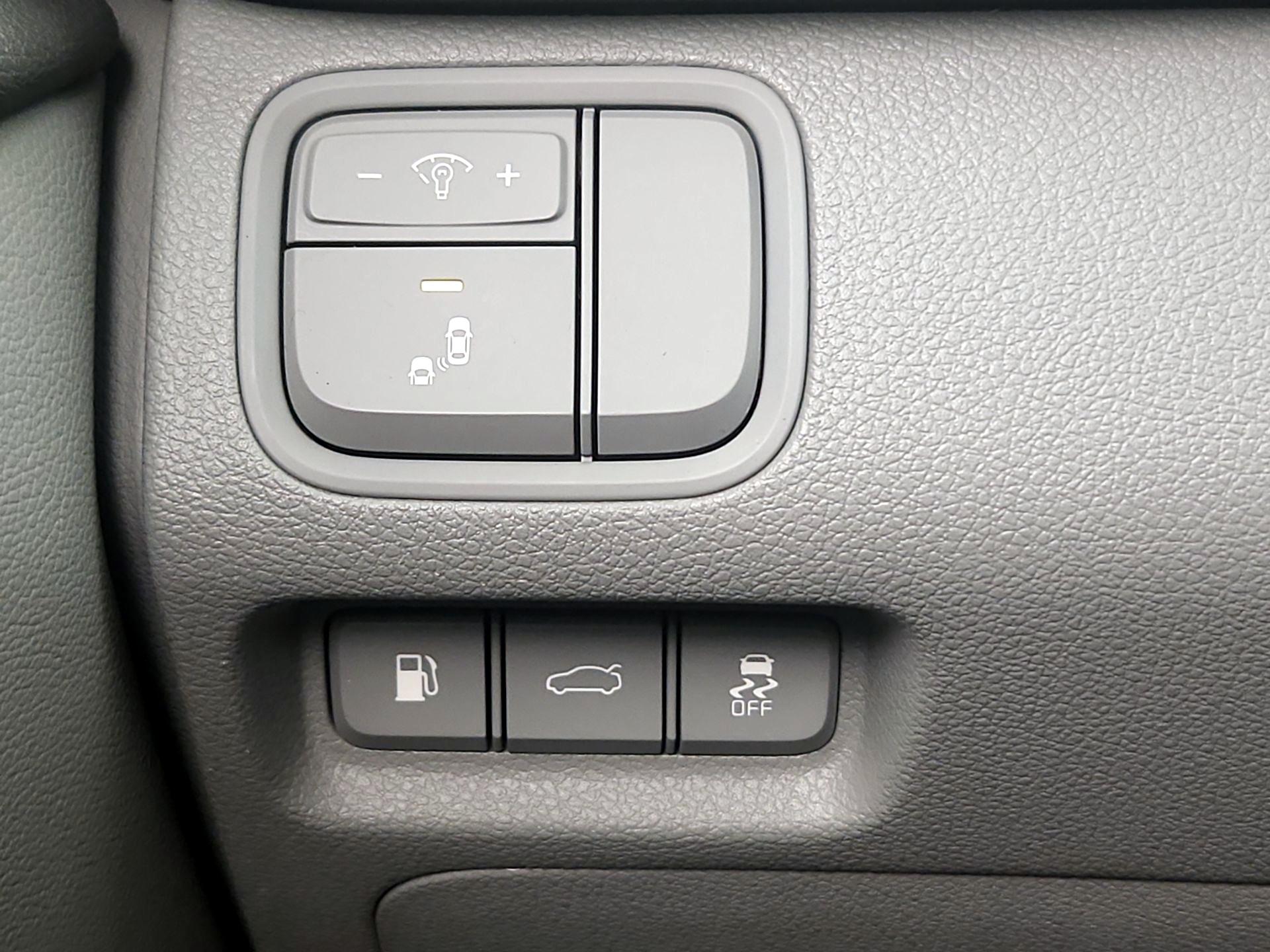 Thumbnail: 2018 Kia Optima - 13