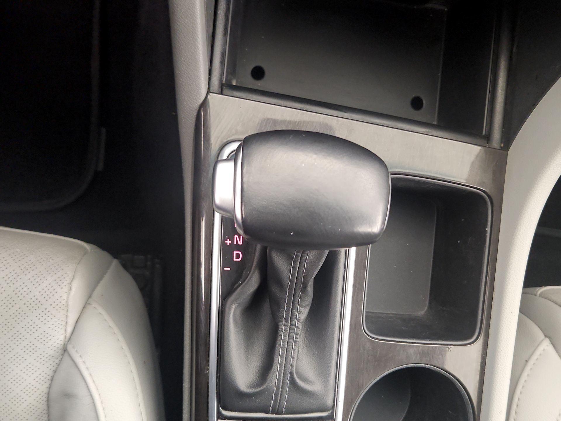 Thumbnail: 2018 Kia Optima - 17