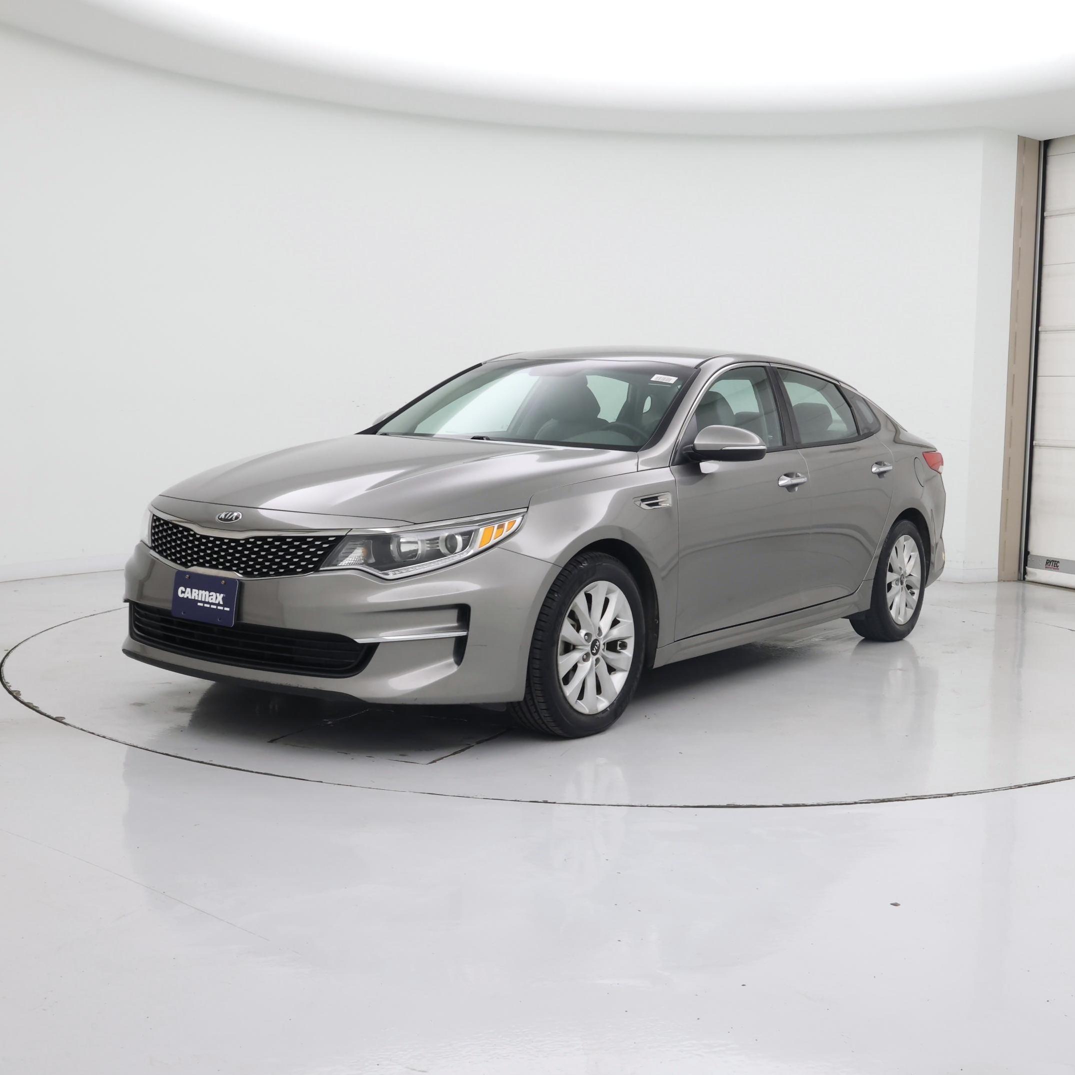 Thumbnail: 2018 Kia Optima - 4