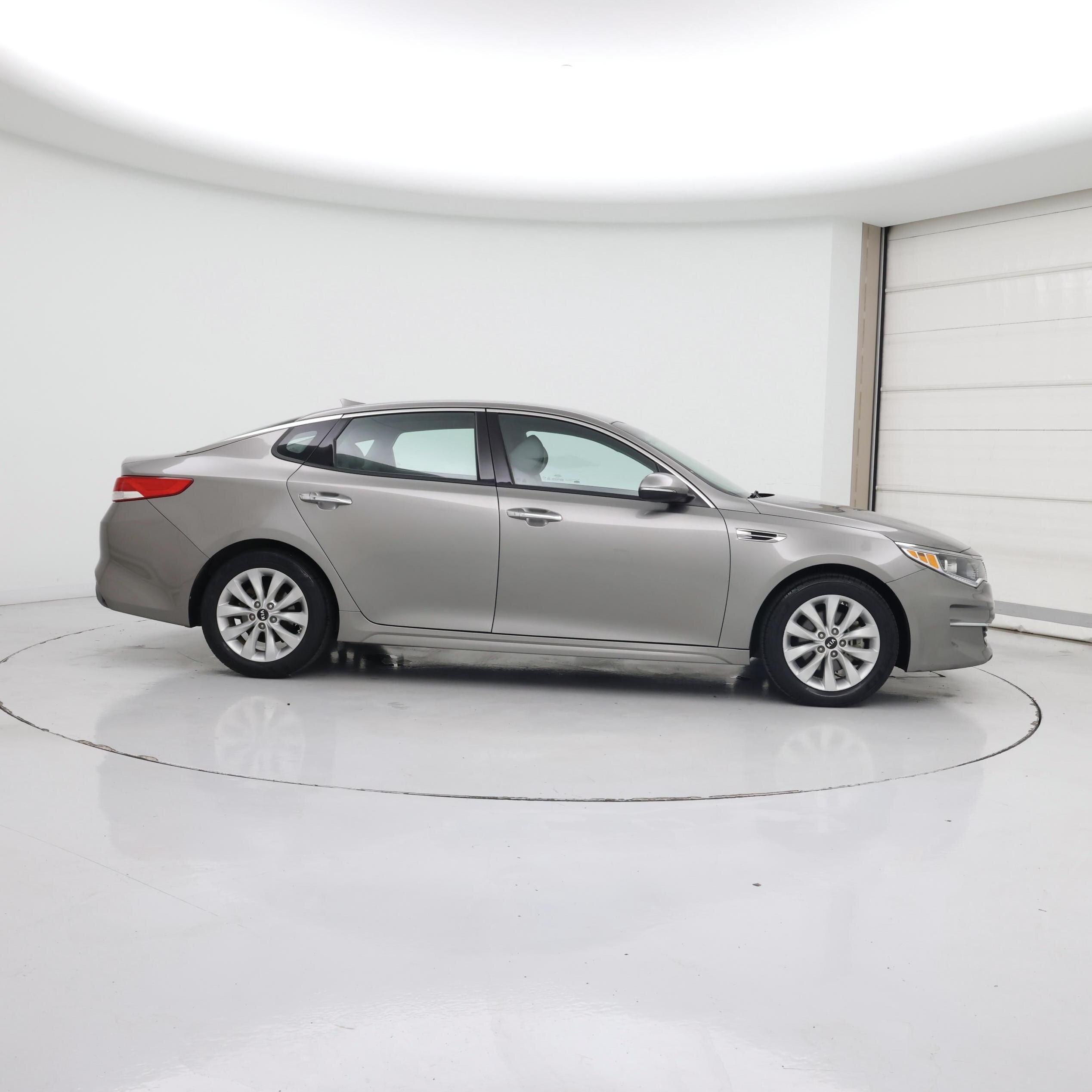 Thumbnail: 2018 Kia Optima - 7