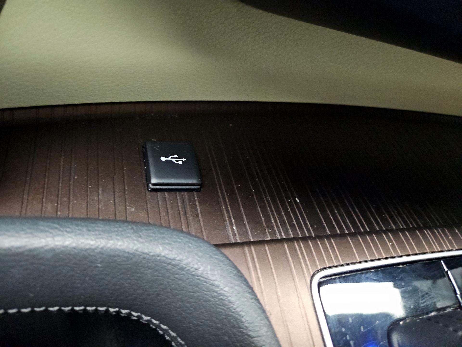 Thumbnail: 2022 Toyota Sienna - 18