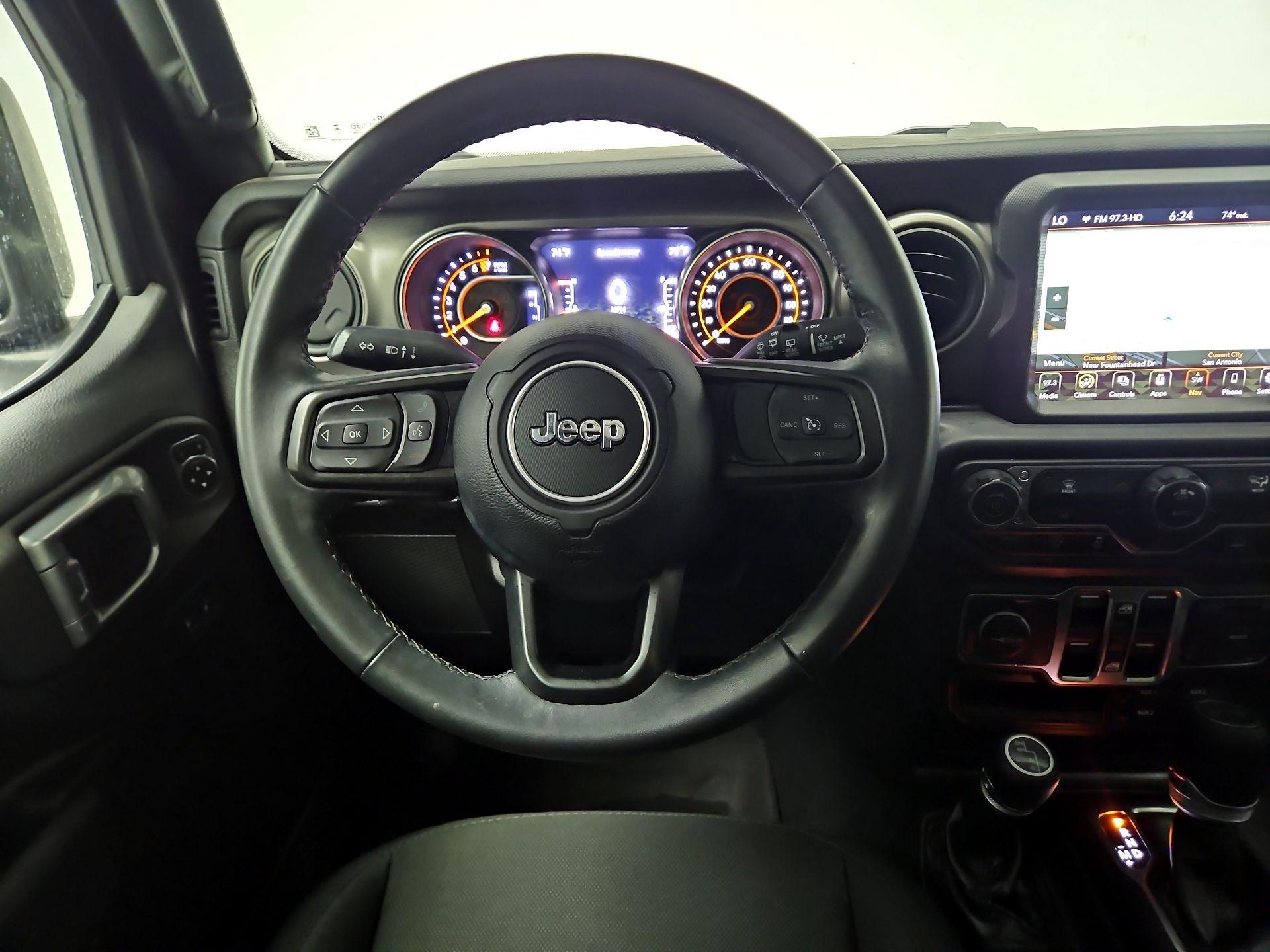 Thumbnail: 2022 Jeep Wrangler - 10