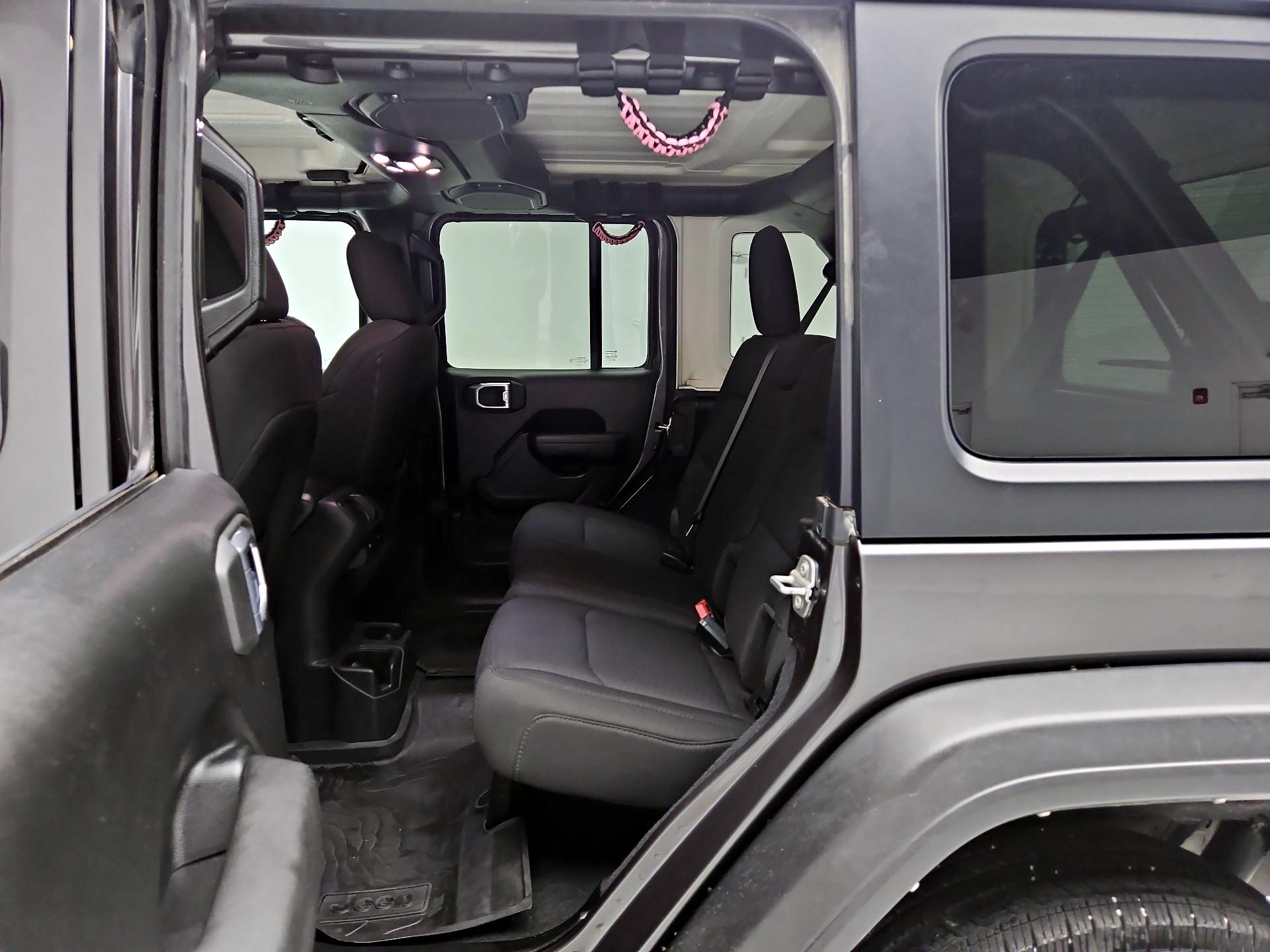 Thumbnail: 2022 Jeep Wrangler - 20