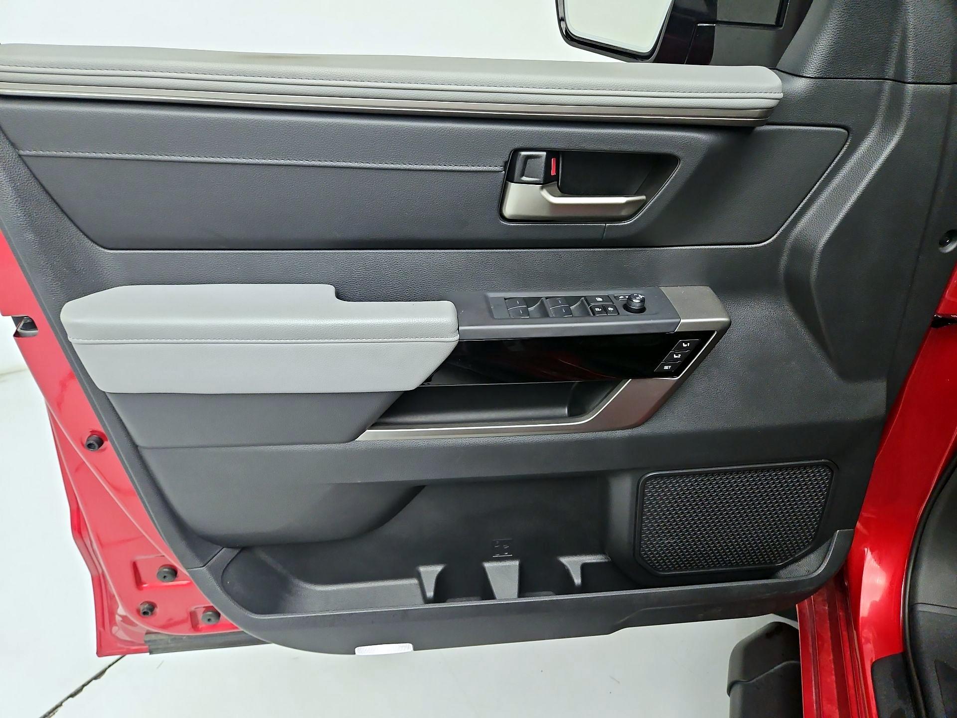 Thumbnail: 2024 Toyota Tundra - 12