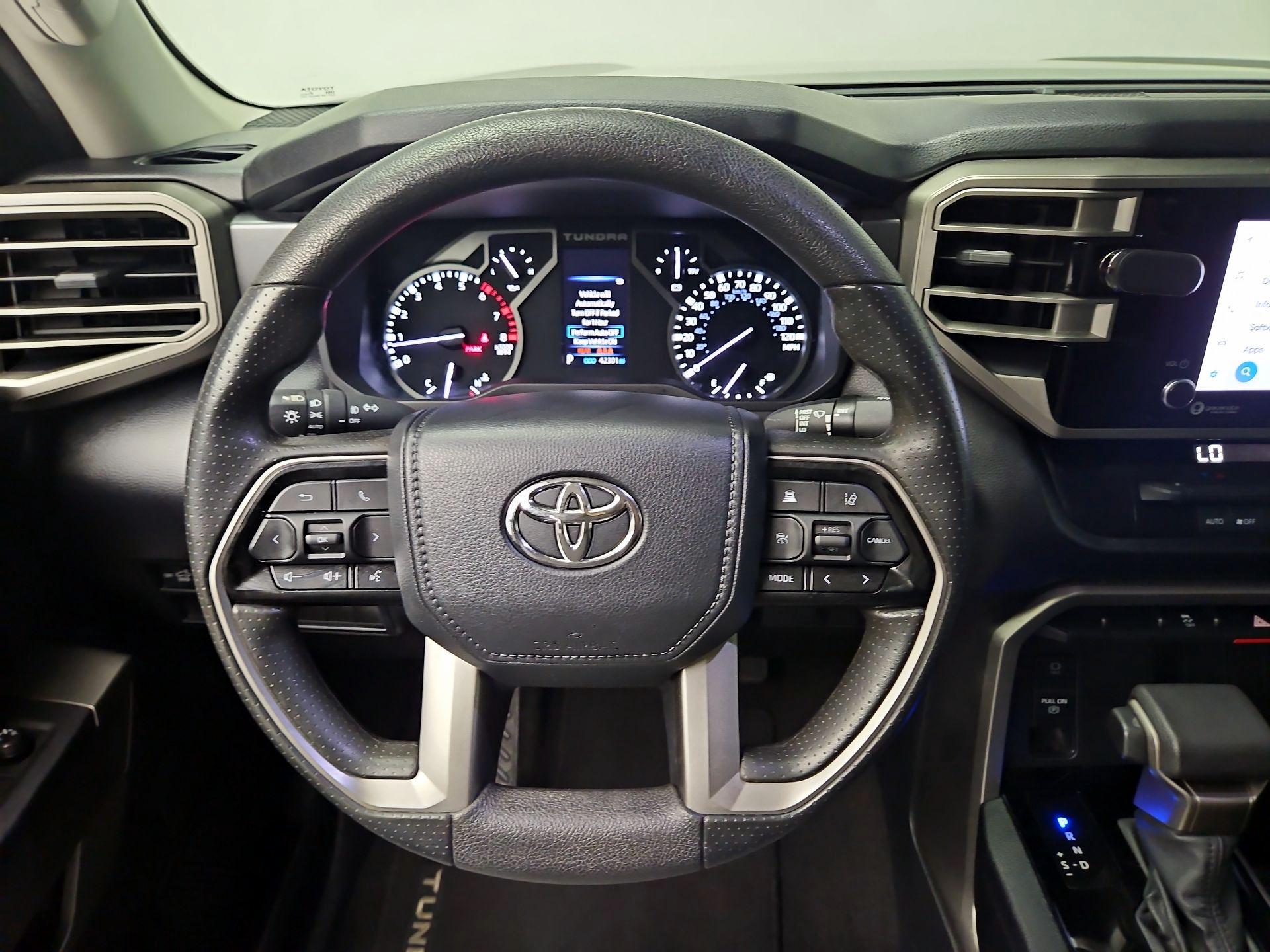 Thumbnail: 2022 Toyota Tundra - 10