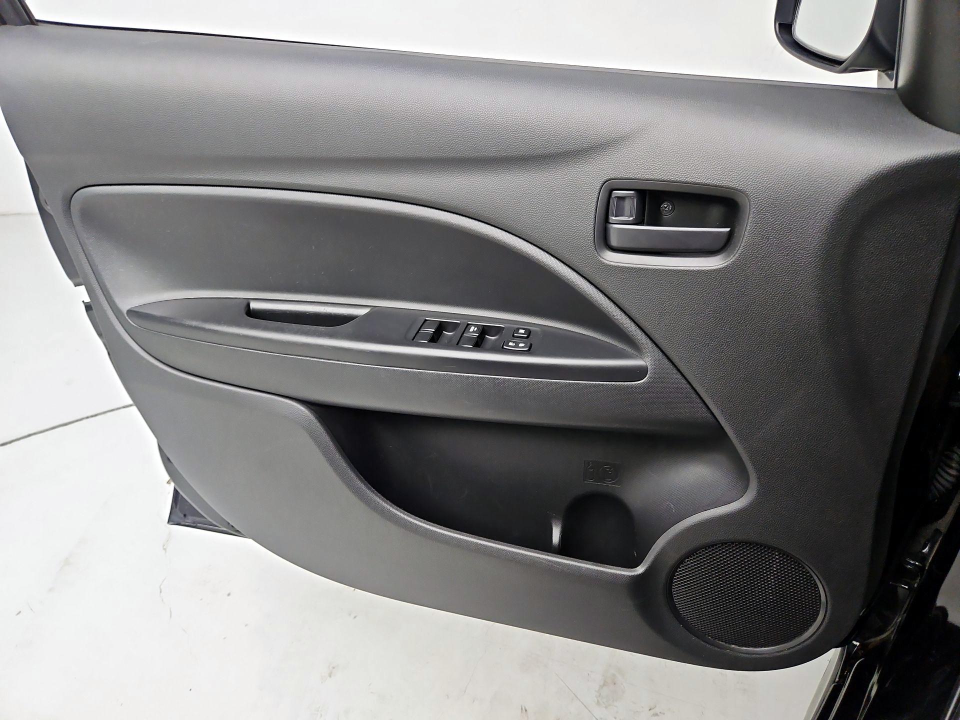 Thumbnail: 2021 Mitsubishi Mirage - 12