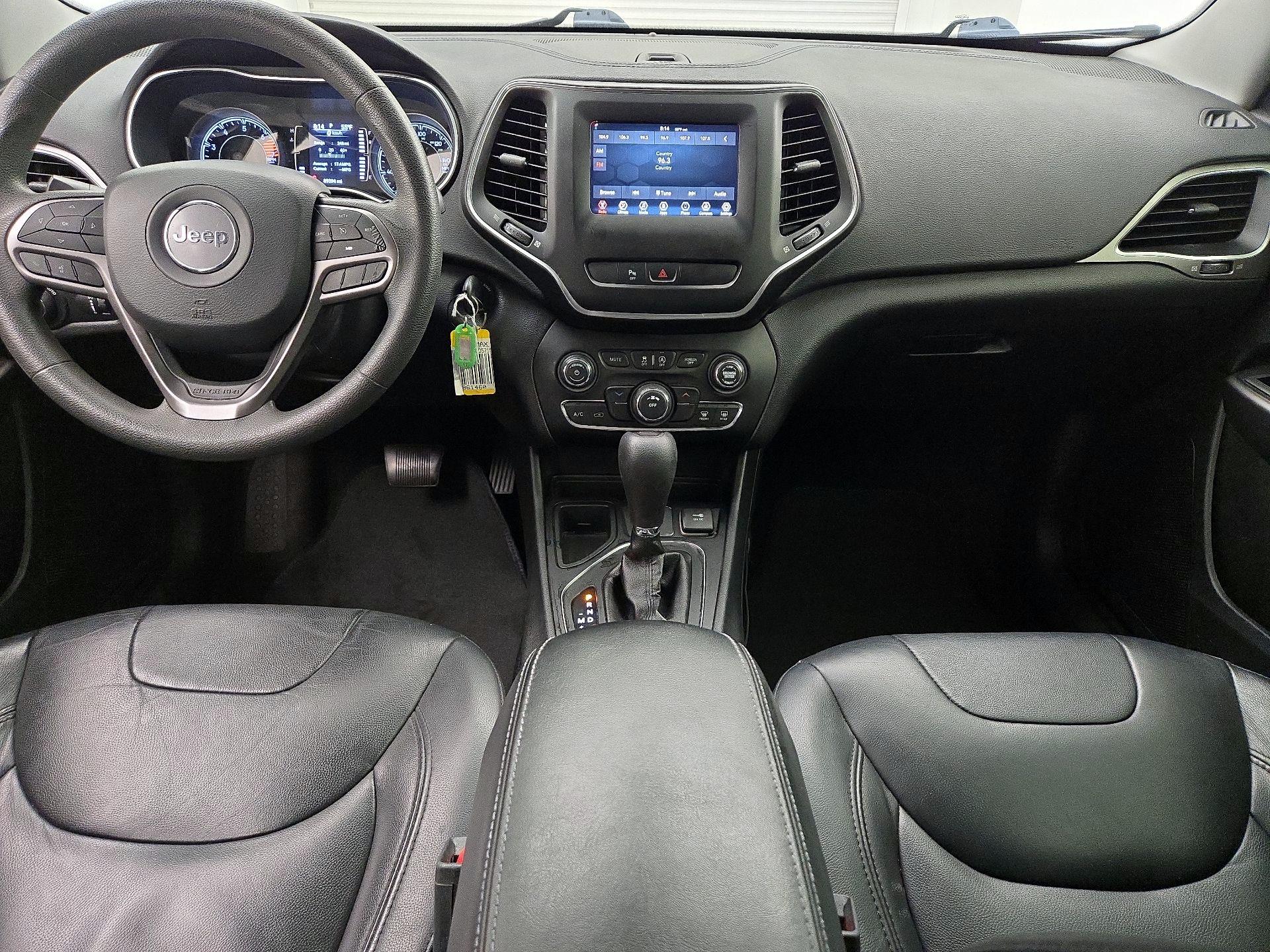 Thumbnail: 2020 Jeep Cherokee - 9