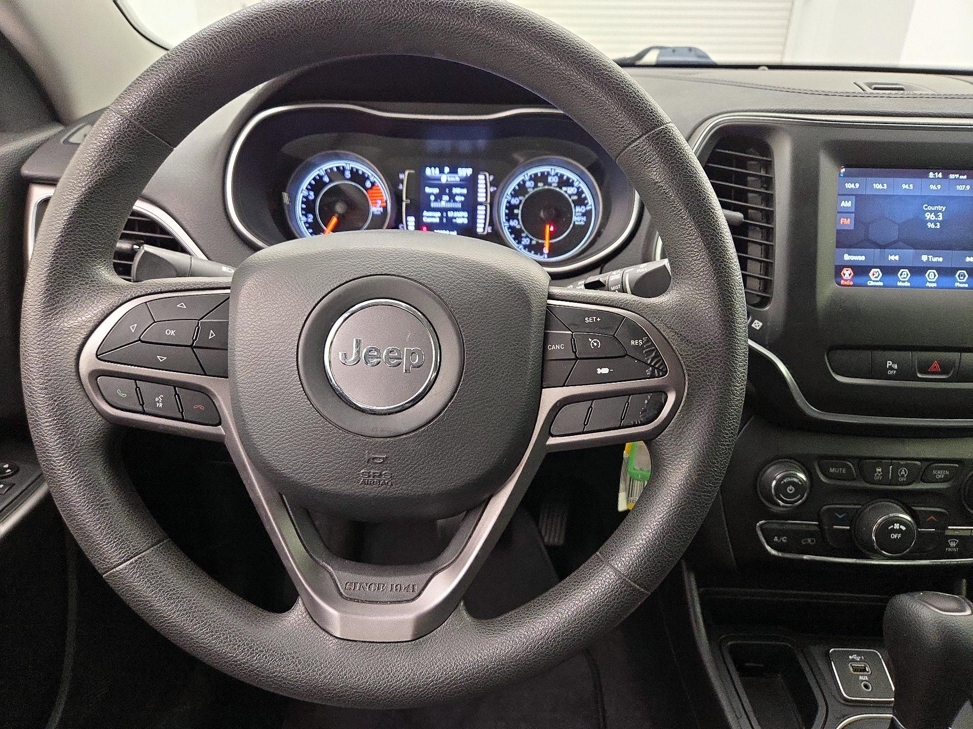 Thumbnail: 2020 Jeep Cherokee - 10