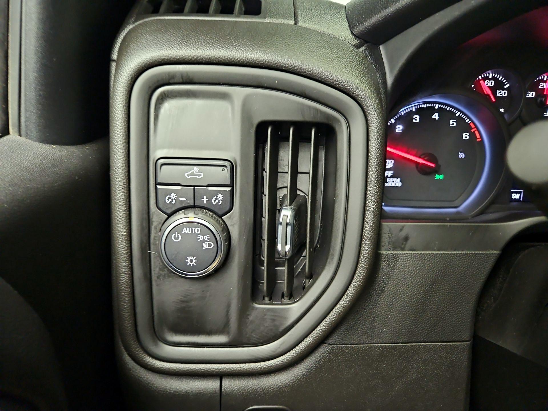 Thumbnail: 2022 Chevrolet Silverado 1500 - 13