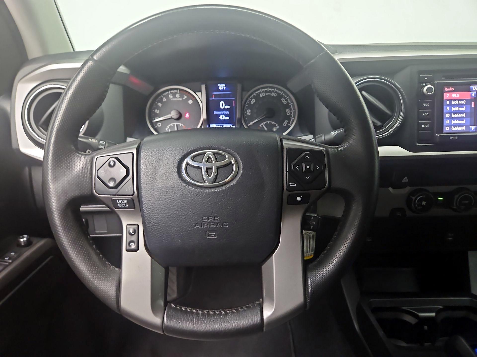 Thumbnail: 2017 Toyota Tacoma - 10