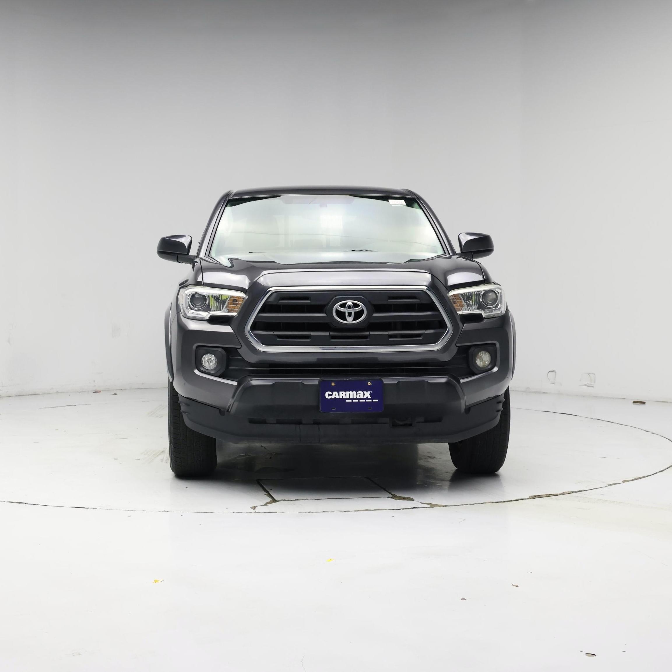 Thumbnail: 2017 Toyota Tacoma - 5