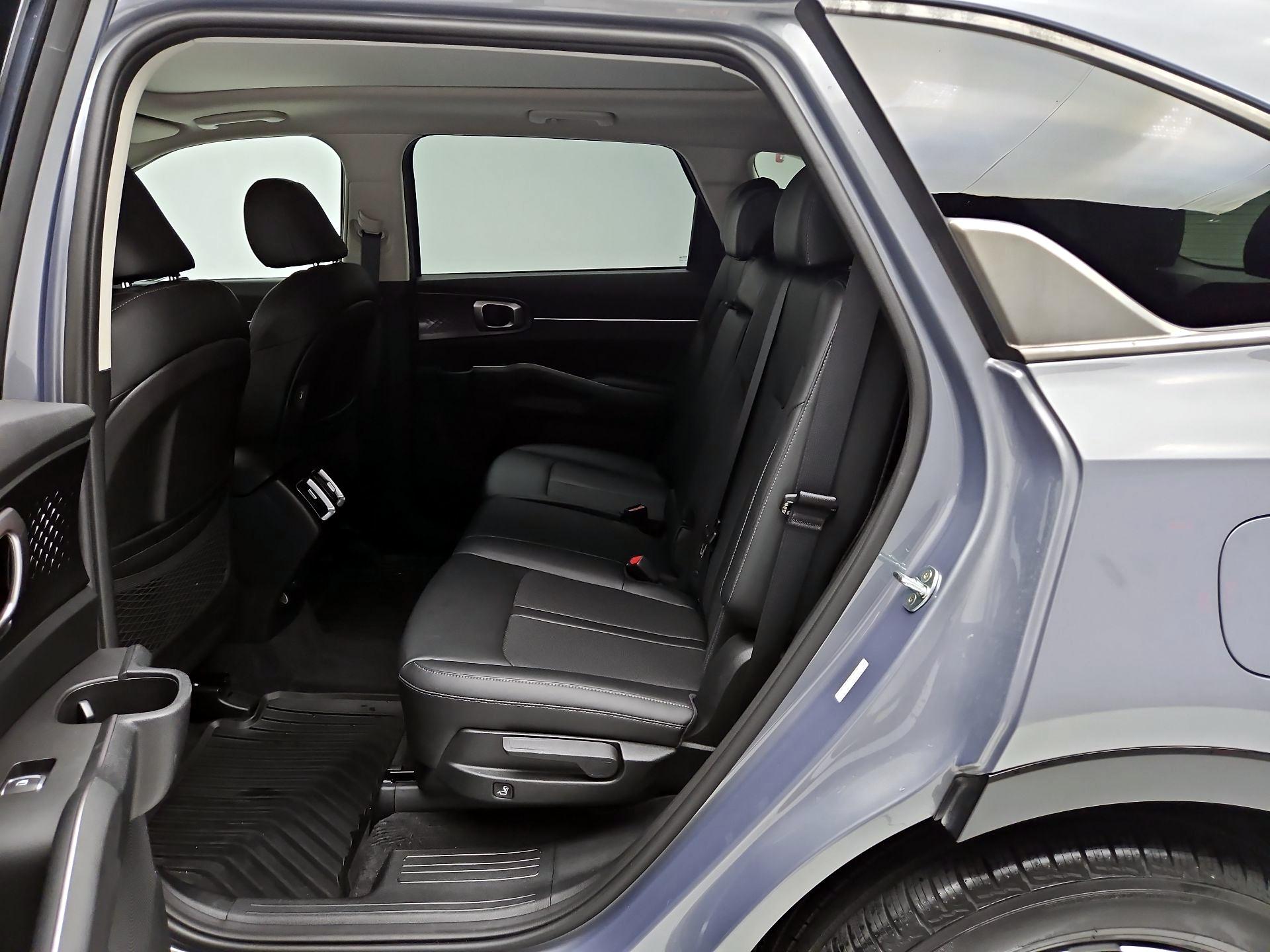 Thumbnail: 2021 Kia Sorento - 20