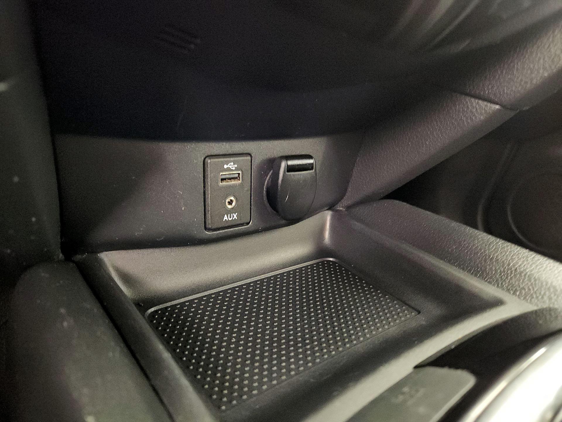 Thumbnail: 2017 Nissan Rogue - 18