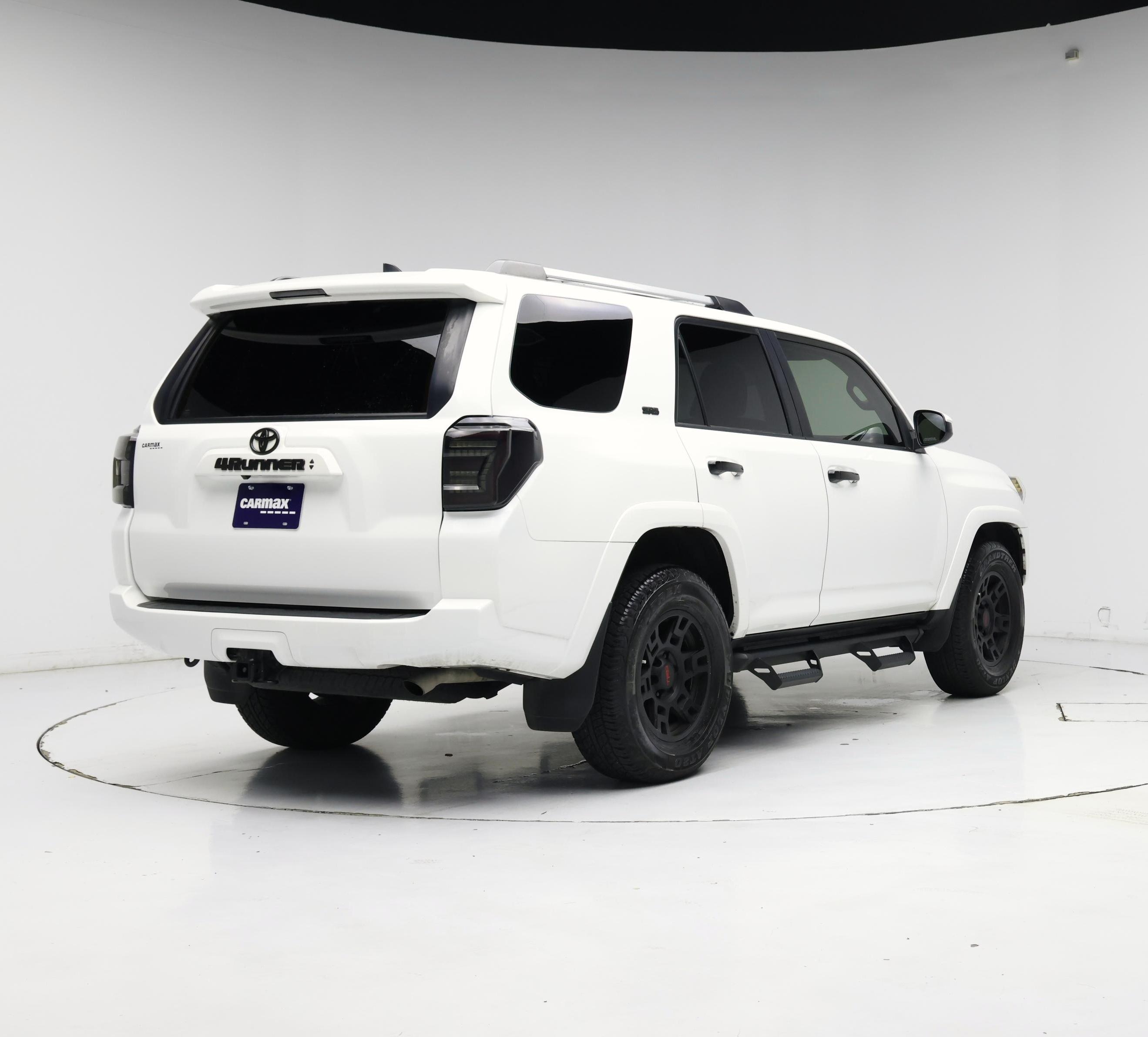 Thumbnail: 2023 Toyota 4Runner - 8