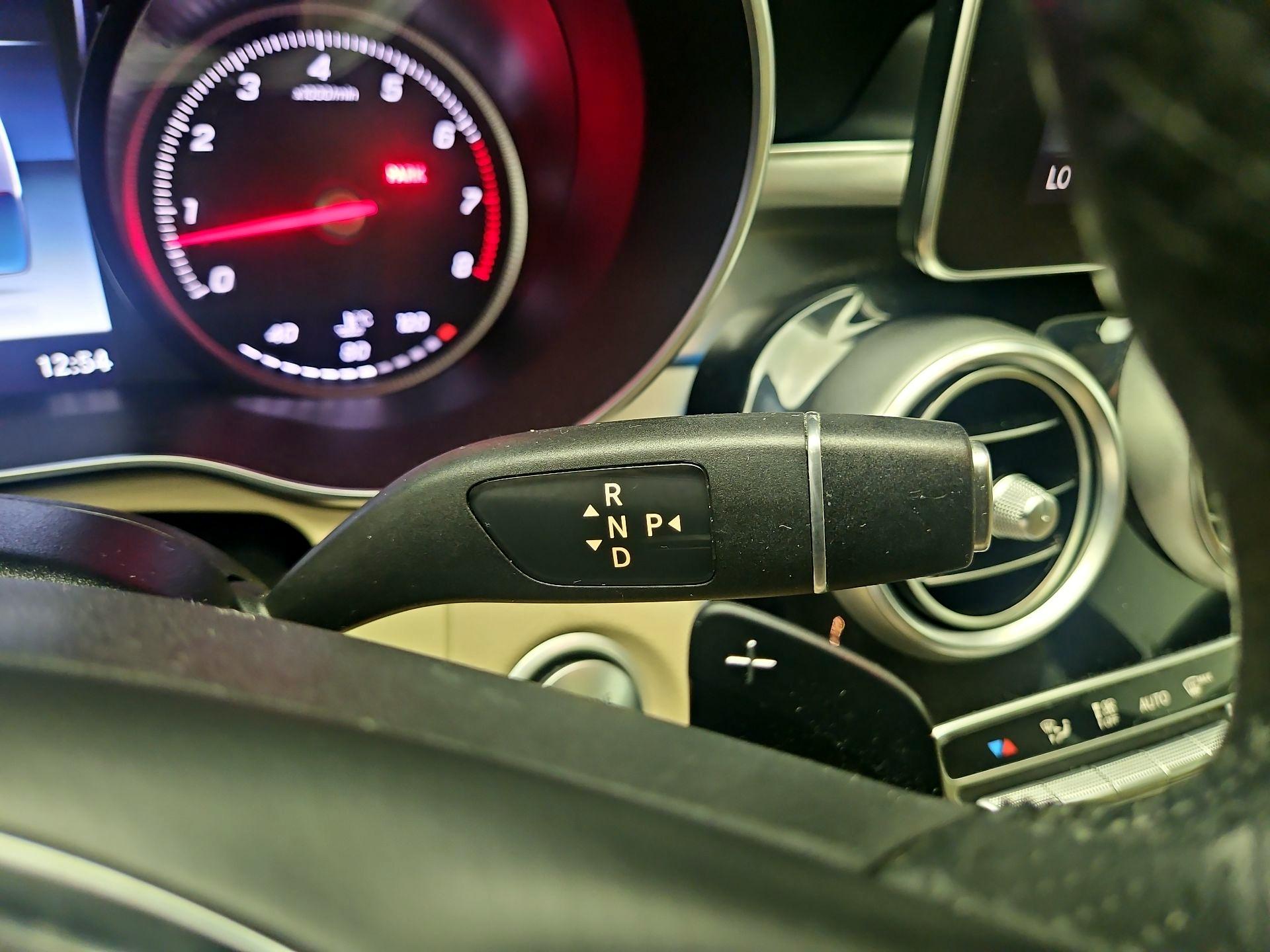 Thumbnail: 2017 Mercedes-Benz C-Class - 16