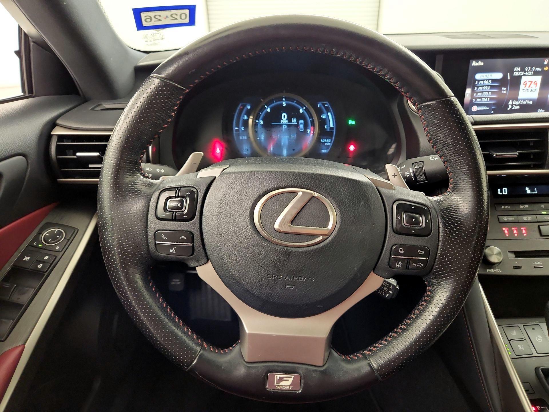Thumbnail: 2020 Lexus IS - 10
