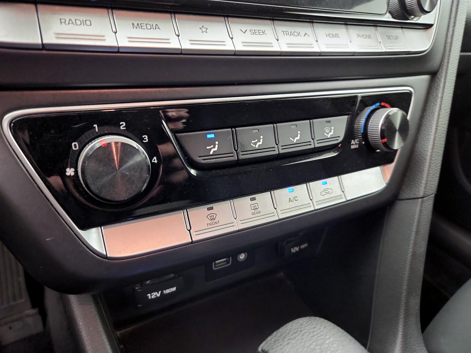 Thumbnail: 2019 Hyundai Sonata - 16