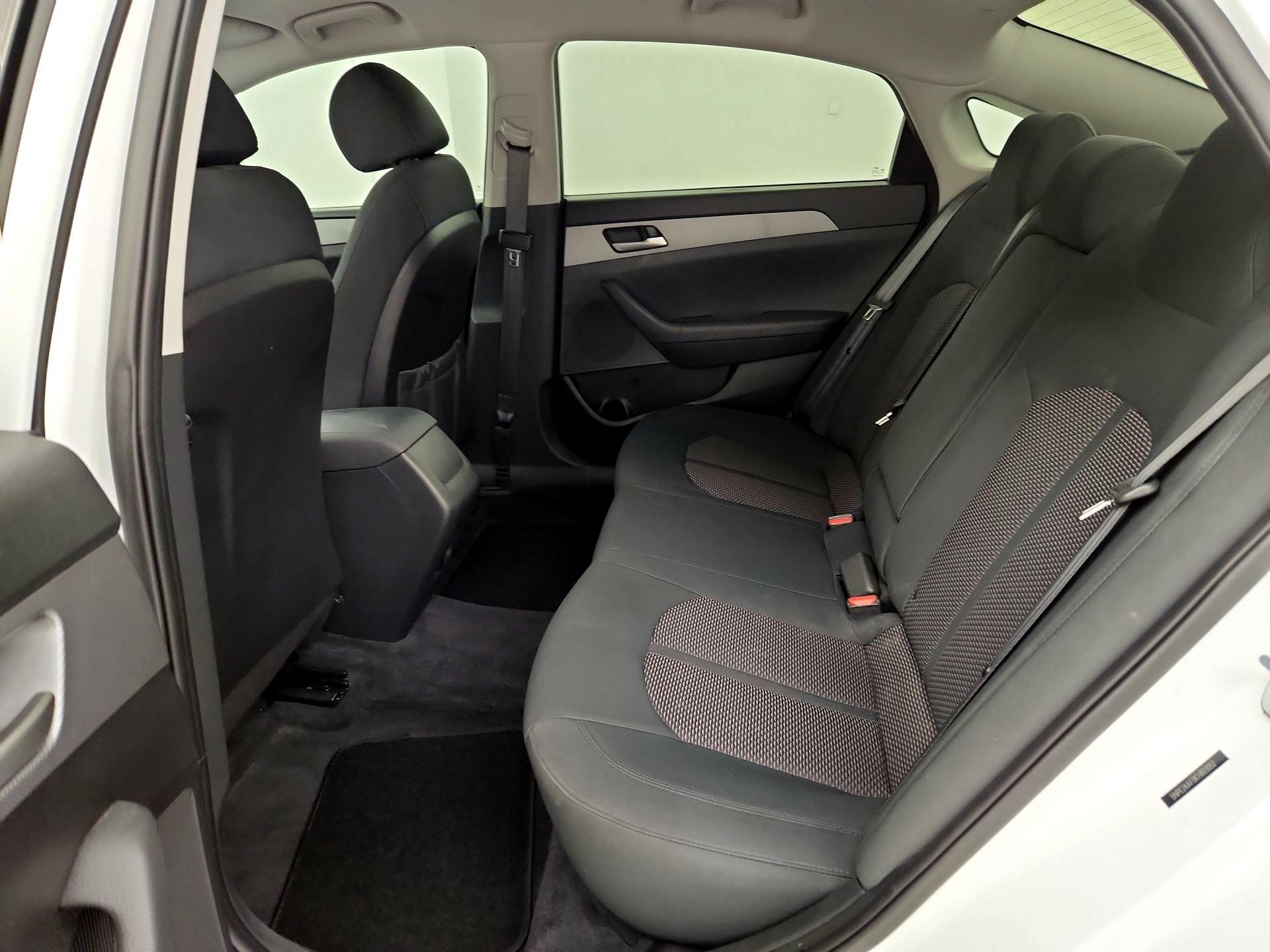 Thumbnail: 2019 Hyundai Sonata - 19