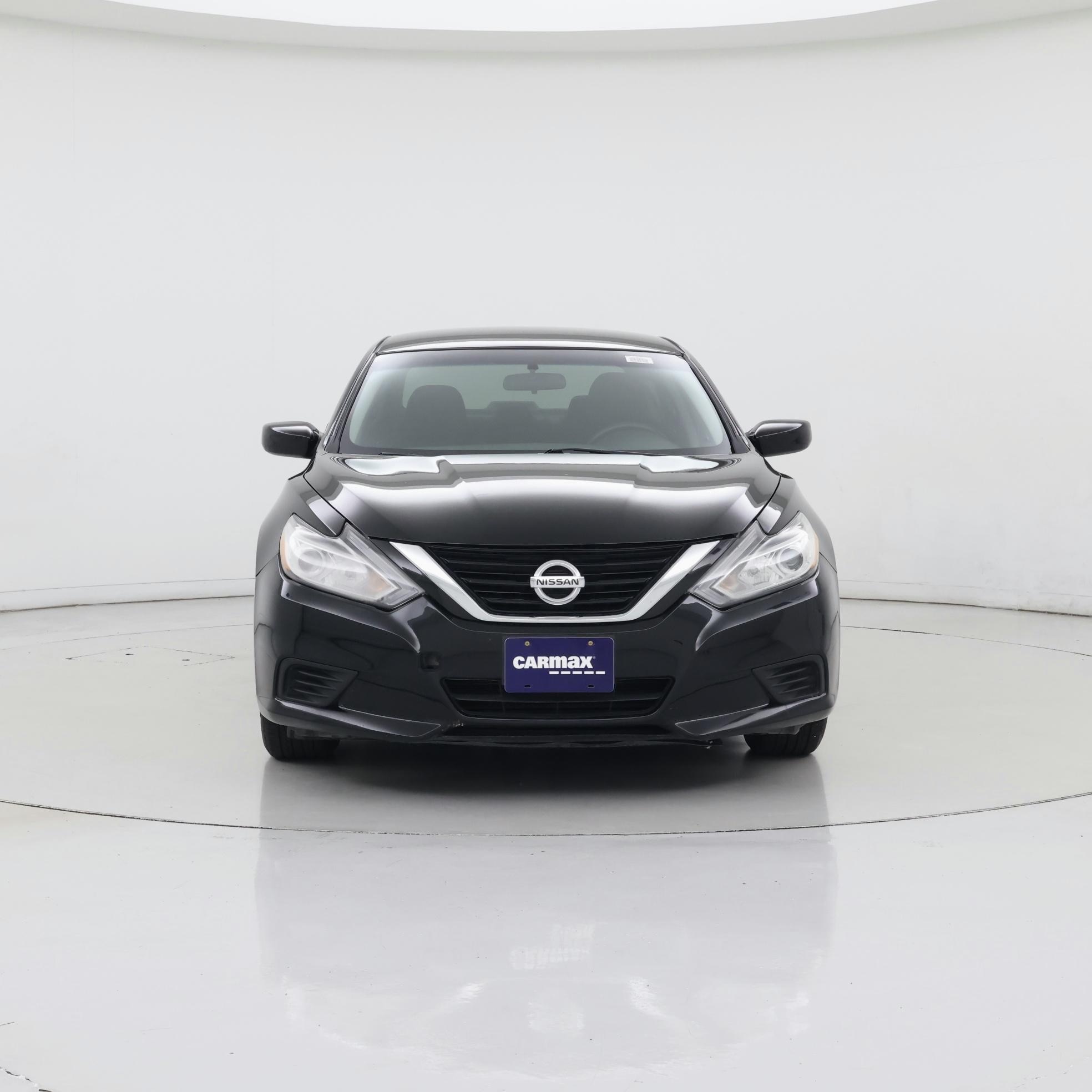 Thumbnail: 2017 Nissan Altima - 5