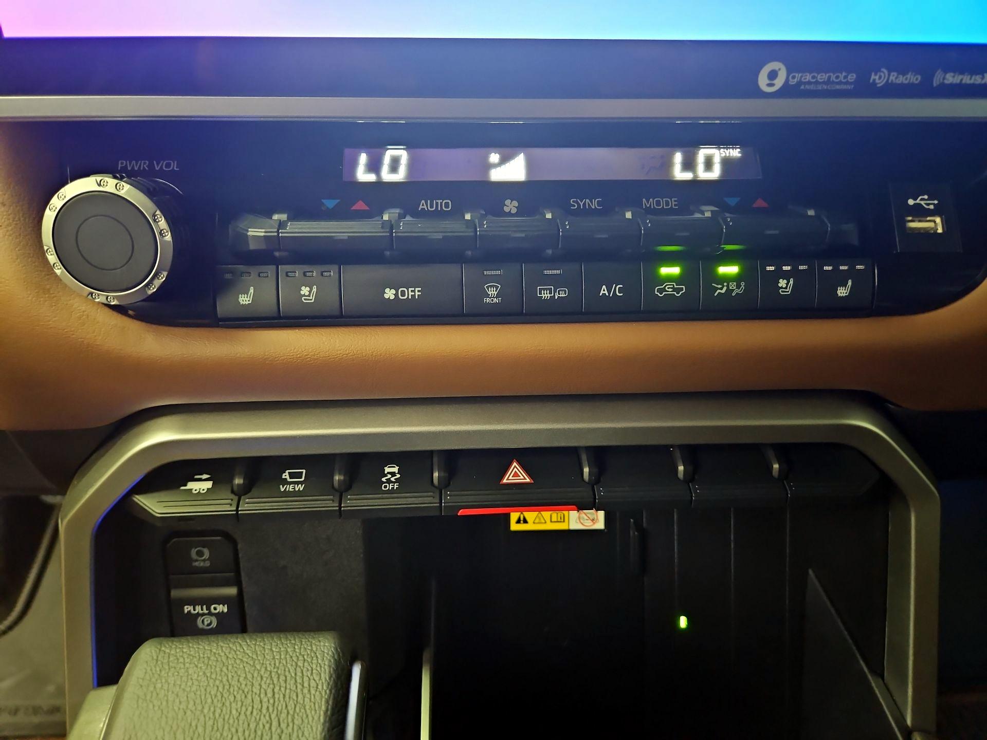 Thumbnail: 2024 Toyota Tundra - 14