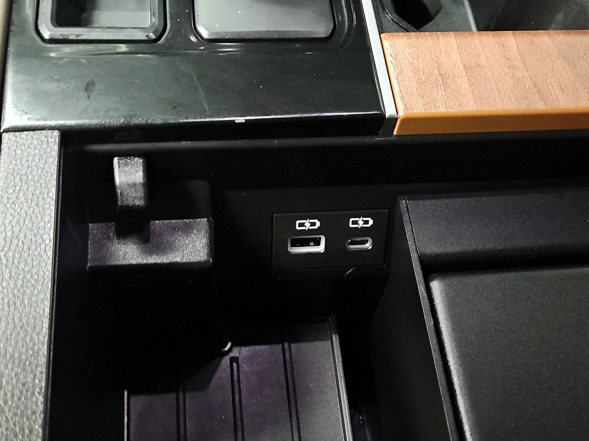 Thumbnail: 2024 Toyota Tundra - 16