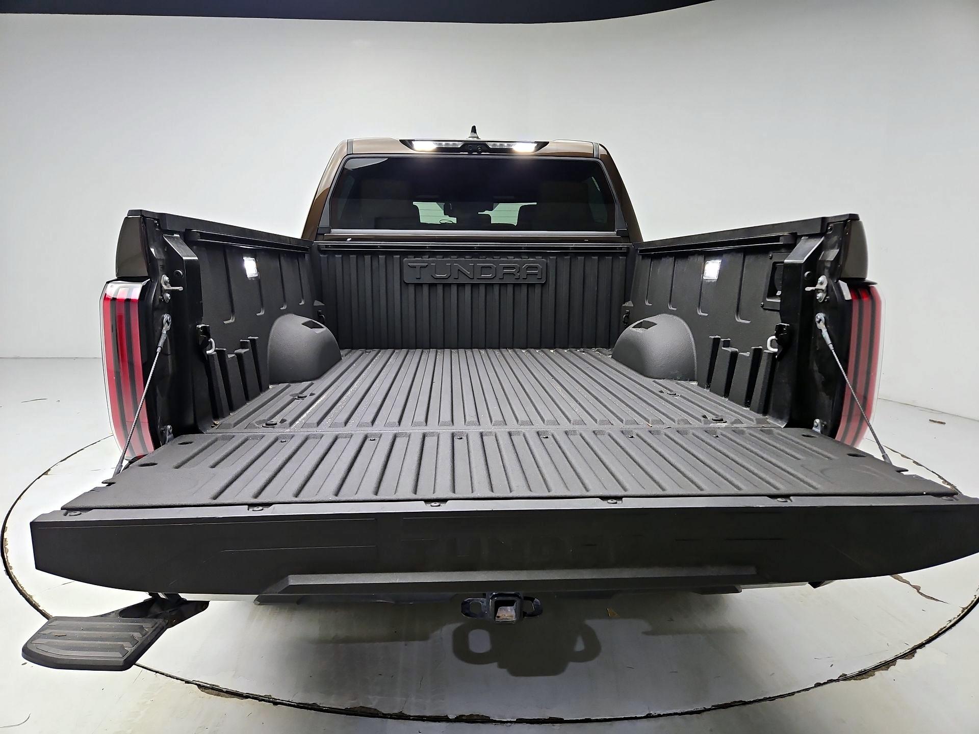 Thumbnail: 2024 Toyota Tundra - 19