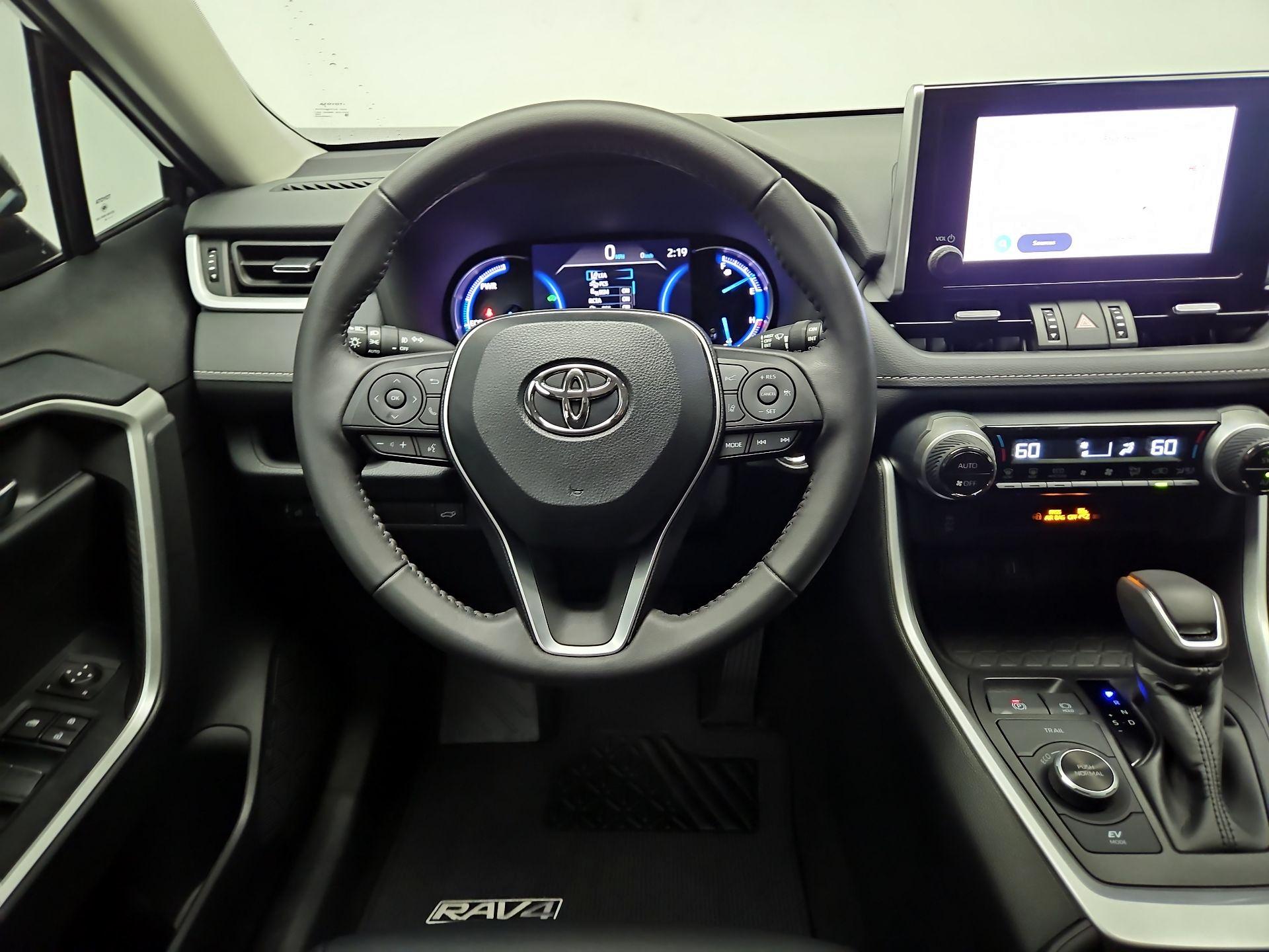 Thumbnail: 2024 Toyota RAV4 - 10