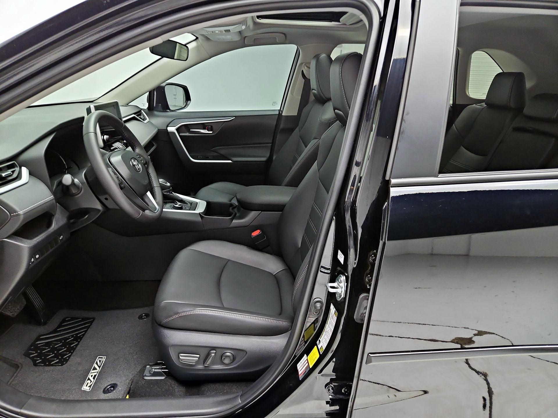 Thumbnail: 2024 Toyota RAV4 - 11