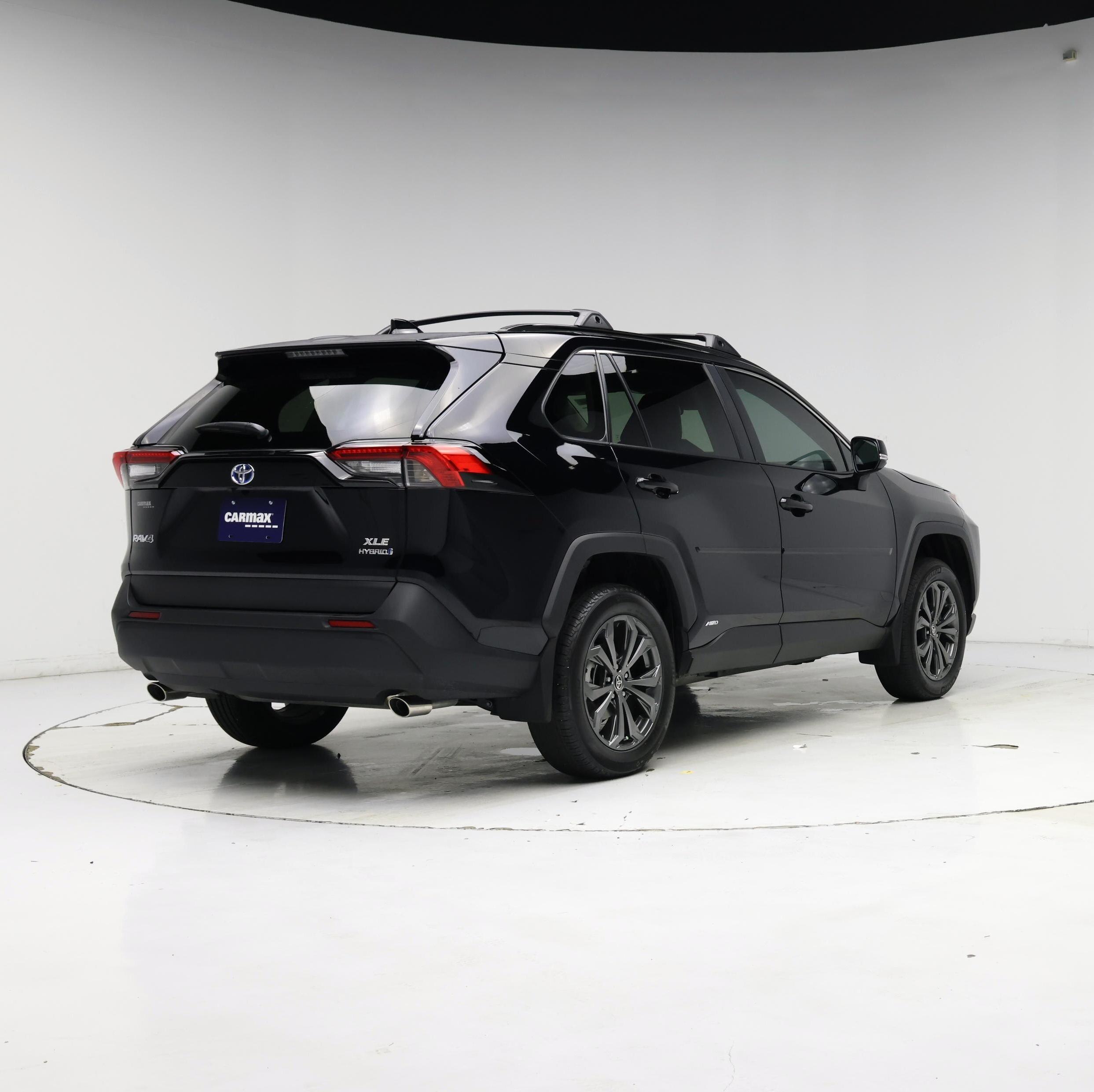 Thumbnail: 2024 Toyota RAV4 - 8