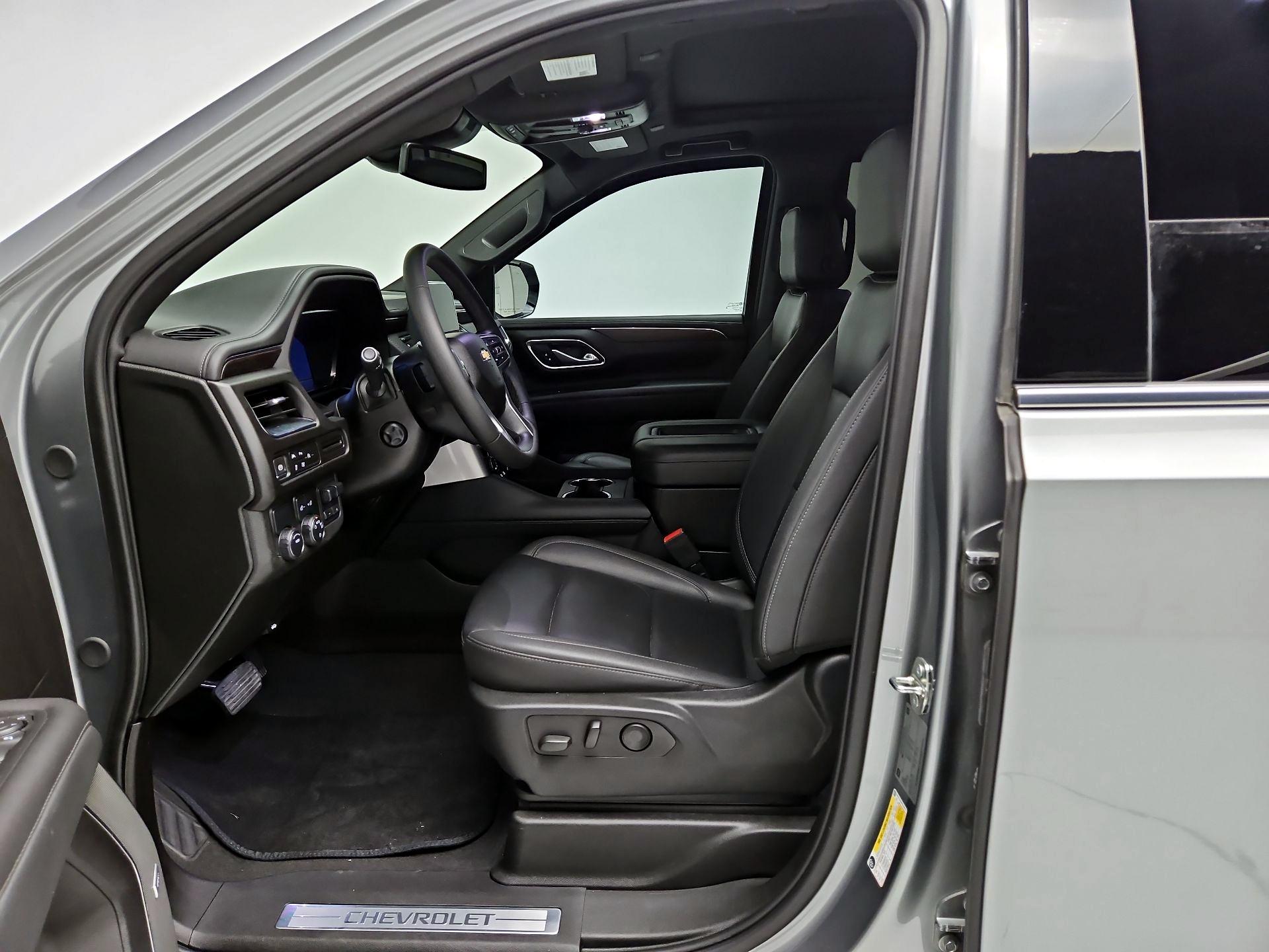 Thumbnail: 2024 Chevrolet Suburban - 11