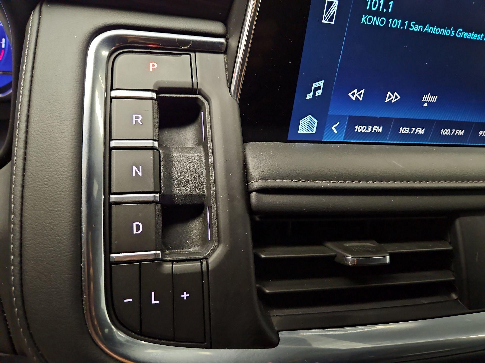 Thumbnail: 2024 Chevrolet Suburban - 17